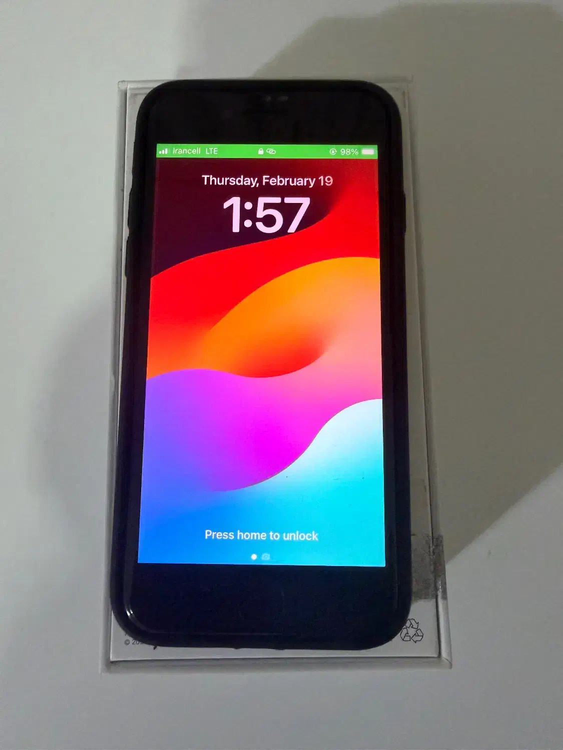 iPhone SE 2020|موبایل|تهران, امانیه|دیوار