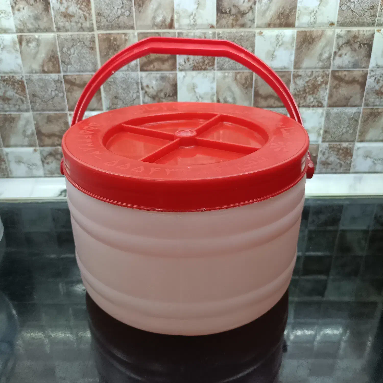 دبه|ظروف نگهدارنده، پلاستیکی، یک‌بارمصرف|فردیس, فردیس|دیوار