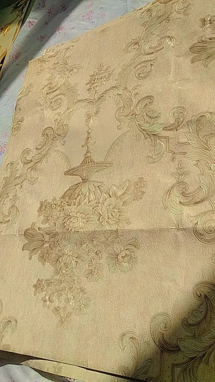 تکه‌های کاغذ دیواری دکوری طرح گل‌دار|خدمات پیشه و مهارت|اسفراین, |دیوار