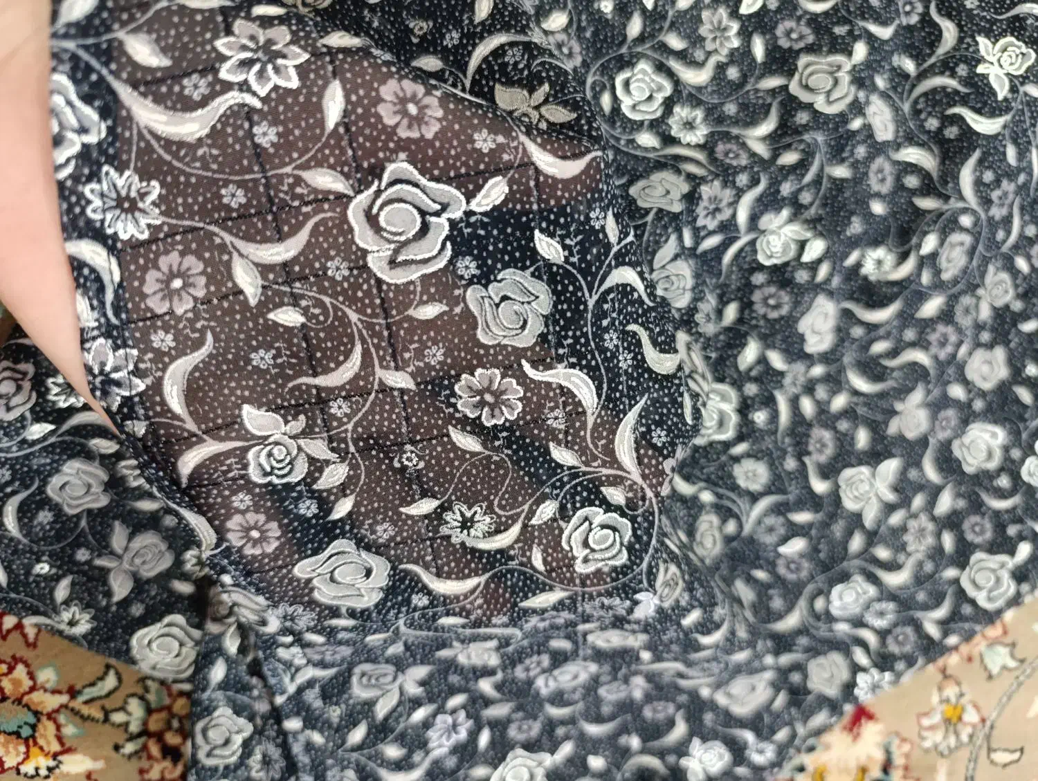 چادر مجلسی|لباس|نظرآباد, نظرآباد|دیوار