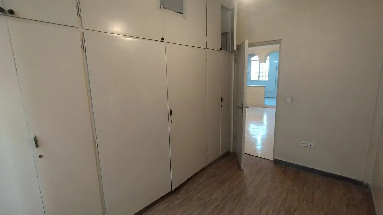 ۶۵ متر دو خوابه/ ویو میدان