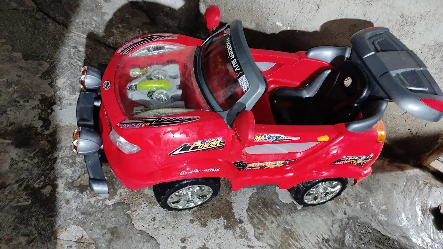 ماشین شارژی|اسباب‌بازی بچه|بندرعباس, |دیوار