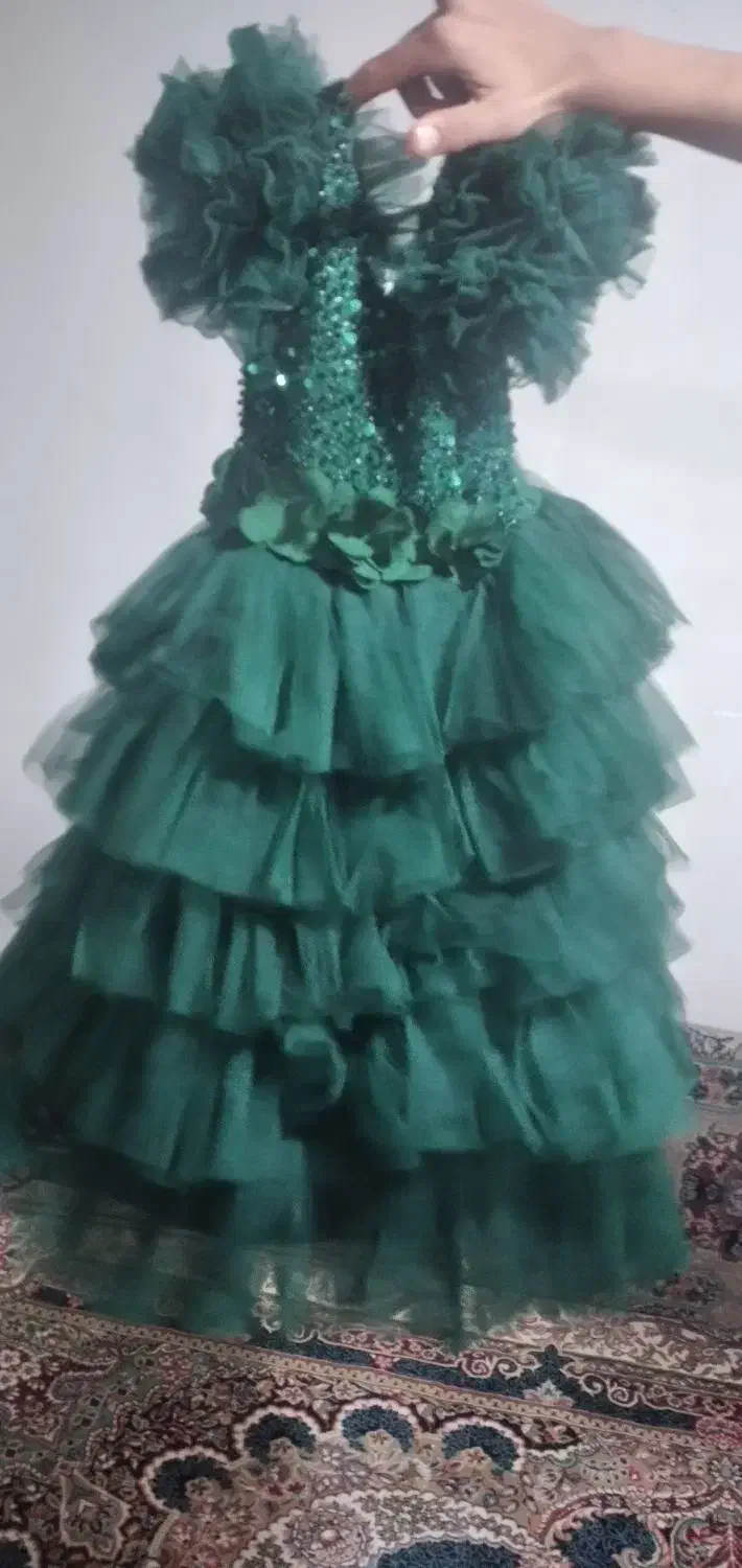 لباس مجلسی واسه ۳الی ۴سال وقت یک بارپوشیده|لباس|شیروان (خراسان), |دیوار