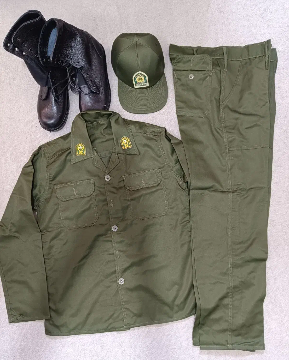 لباس سربازی نیروی انتظامی|لباس|ساری, |دیوار