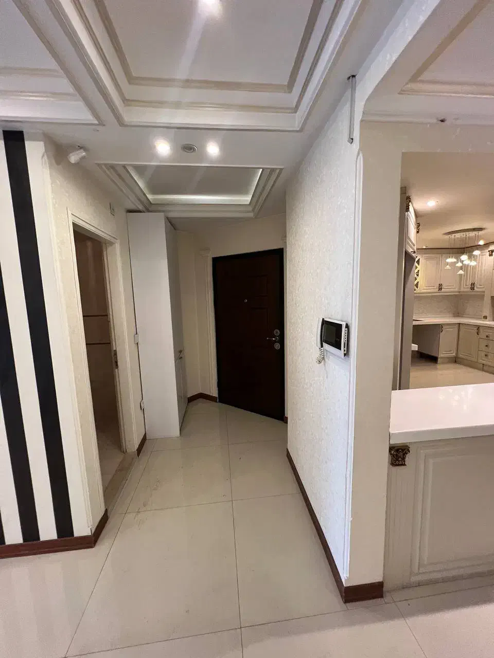 اجاره ۲۰۶ متری میرداماد ۳ خواب