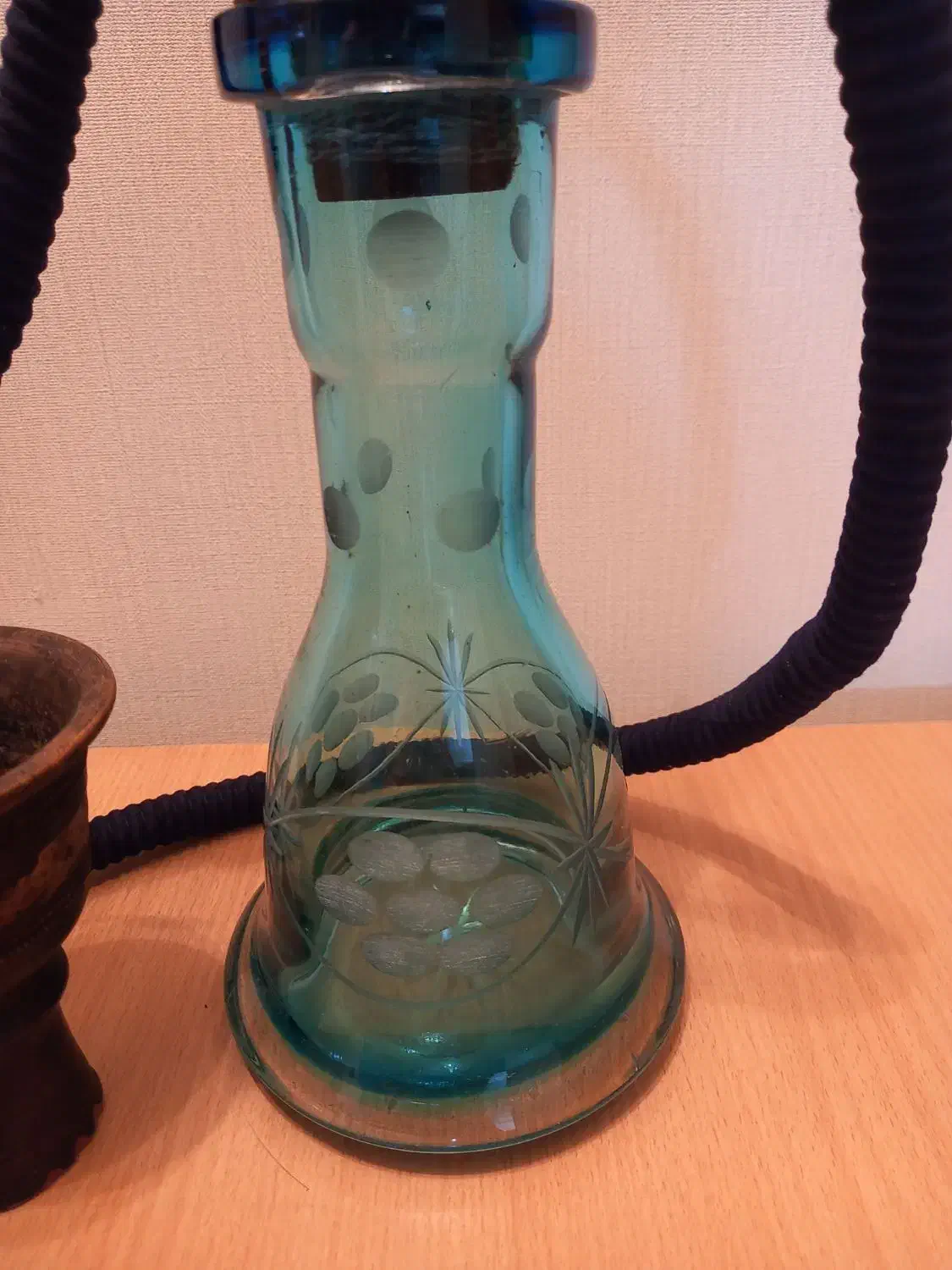 قلیون قدیمی برای ۵۰،۶۰ سال پیش|کلکسیون اشیاء عتیقه|آمل, |دیوار