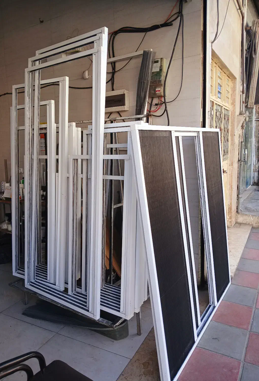 درب و پنجره دوجداره پی وی سی وتوری پلیسه|خدمات پیشه و مهارت|سنندج, |دیوار