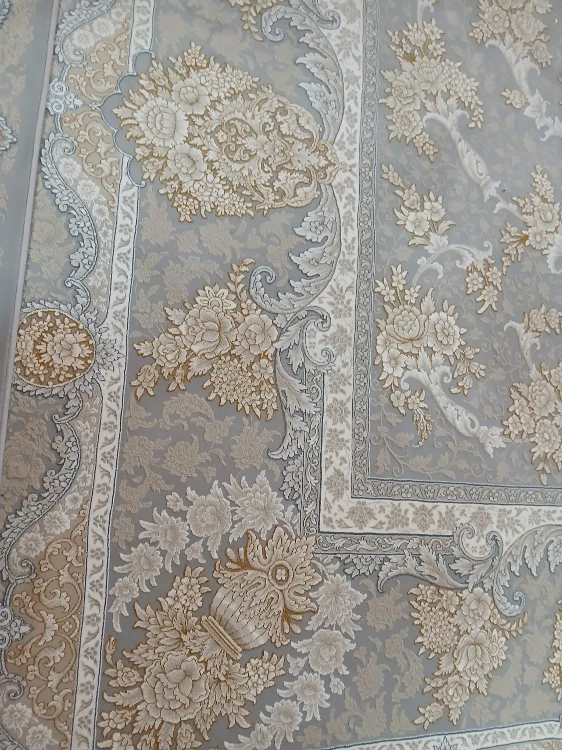 فرش ۱۲۰۰شانه مشهددوتا ۳در۴ و دوتا ۲در۳|فرش|چناران, |دیوار