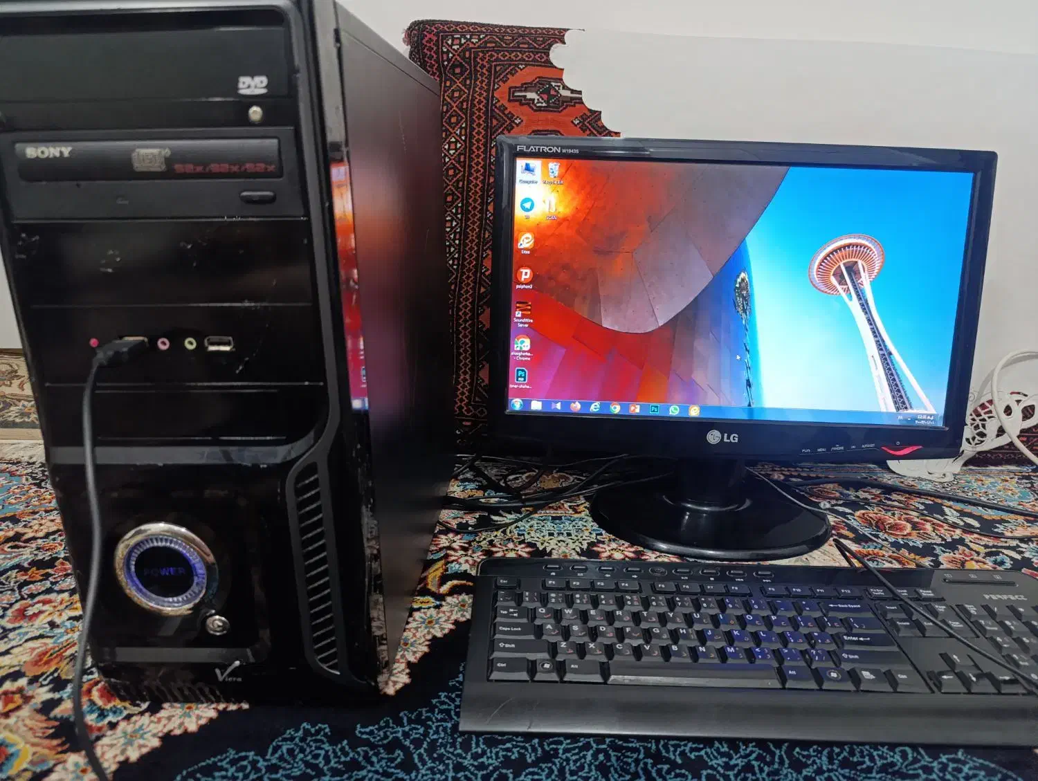 کامپیوتر|رایانه رومیزی|رباط‌کریم, رباط‌کریم|دیوار