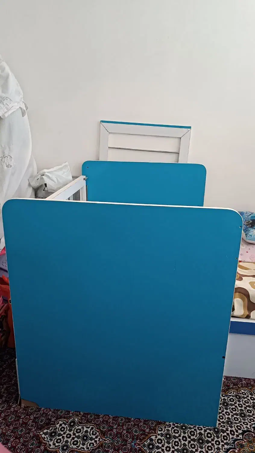 تخت کودک|تخت و صندلی بچه|بیرجند, |دیوار