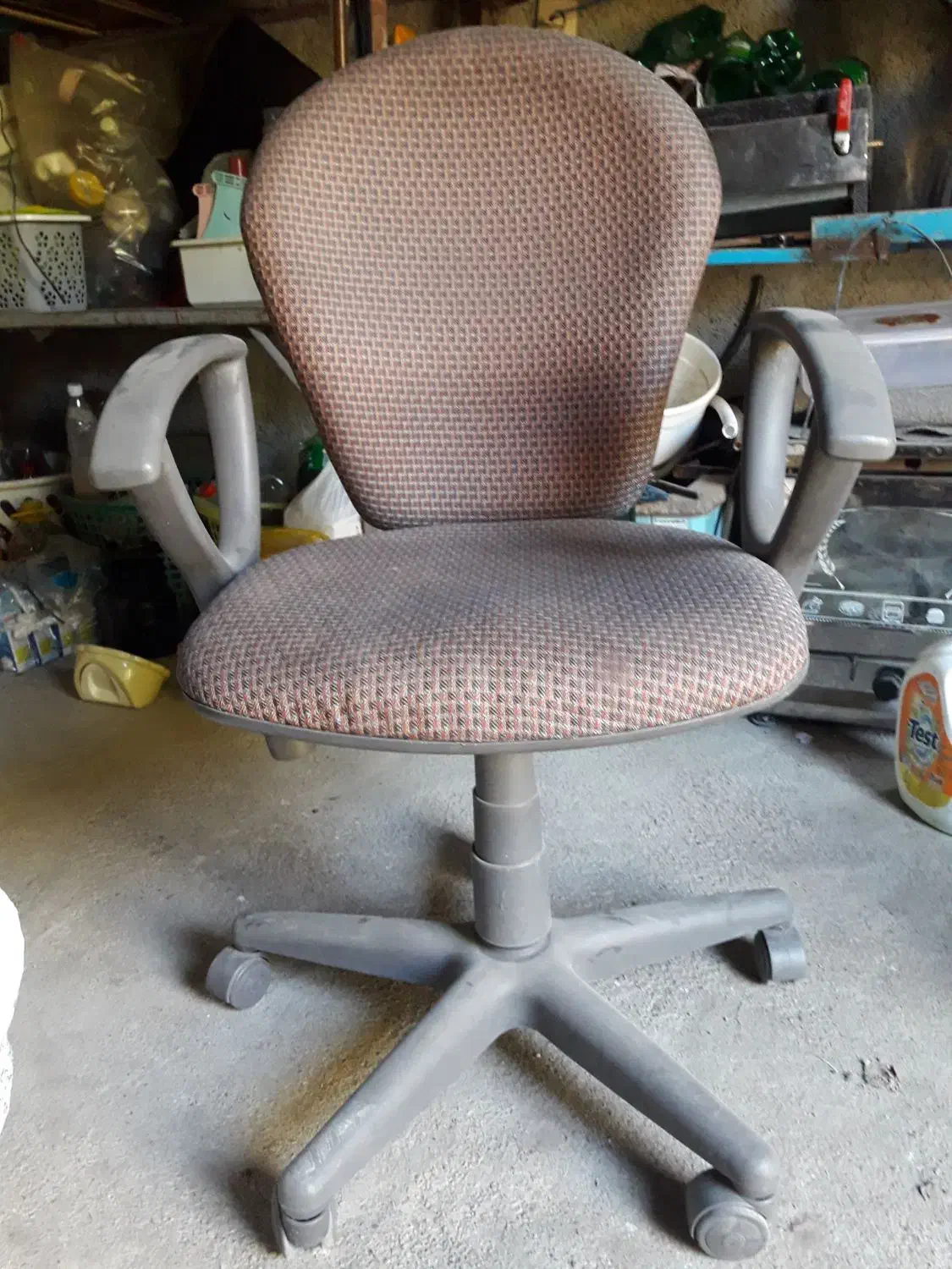 صندلی چرخدار|صندلی و نیمکت|مینودشت, |دیوار