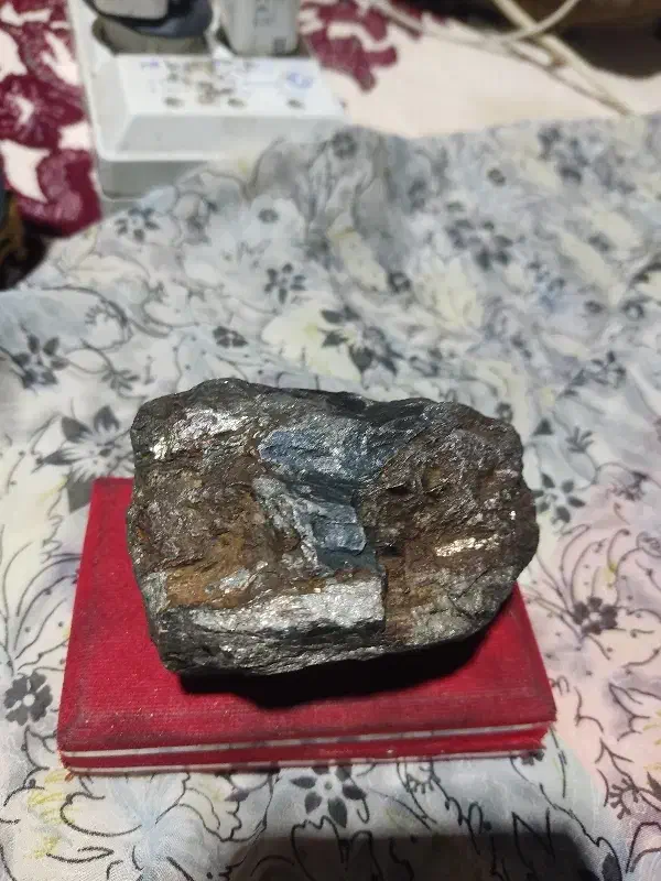 فروش شهاب سنک|کلکسیون اشیاء عتیقه|رباط‌کریم, رباط‌کریم|دیوار