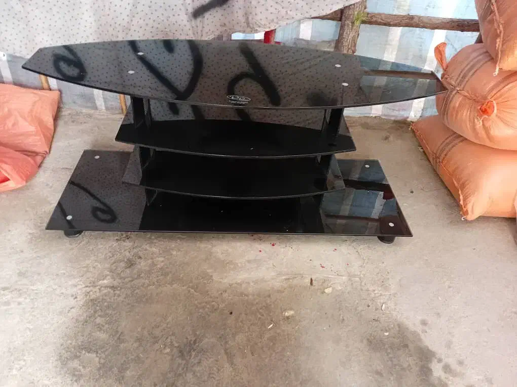 میز تلویزیون|میز تلویزیون|گوراب زرمیخ, |دیوار