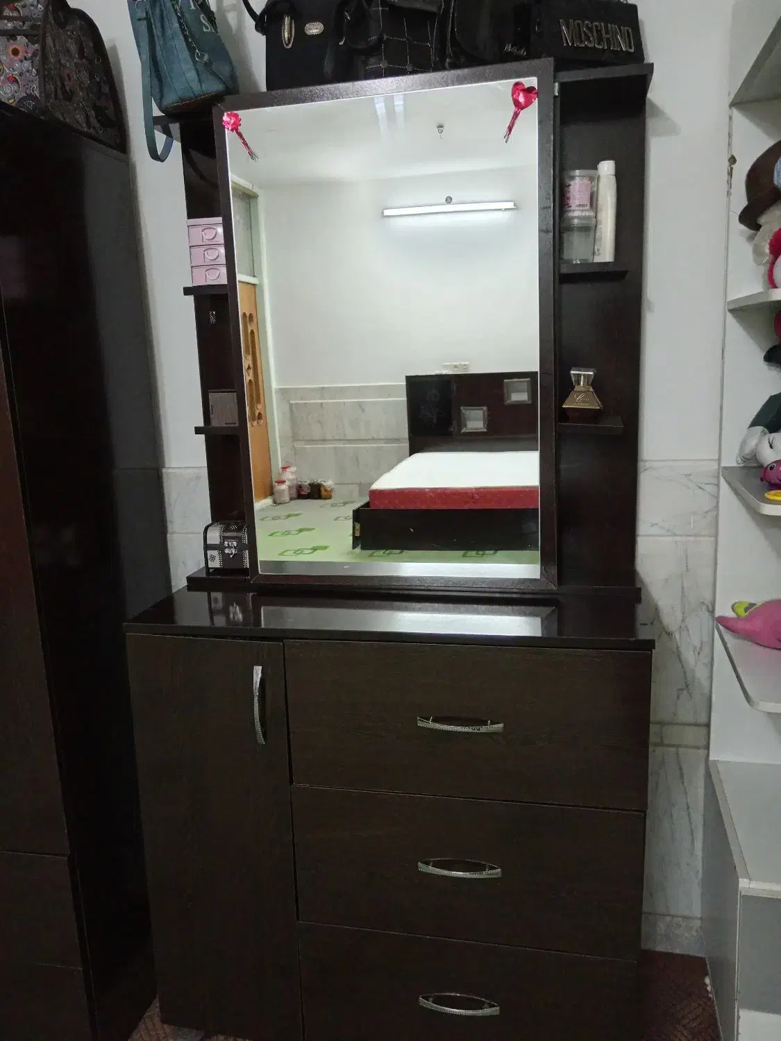 سرویس خواب دونفره|تخت و سرویس خواب|نجفآباد, ولیعصر|دیوار