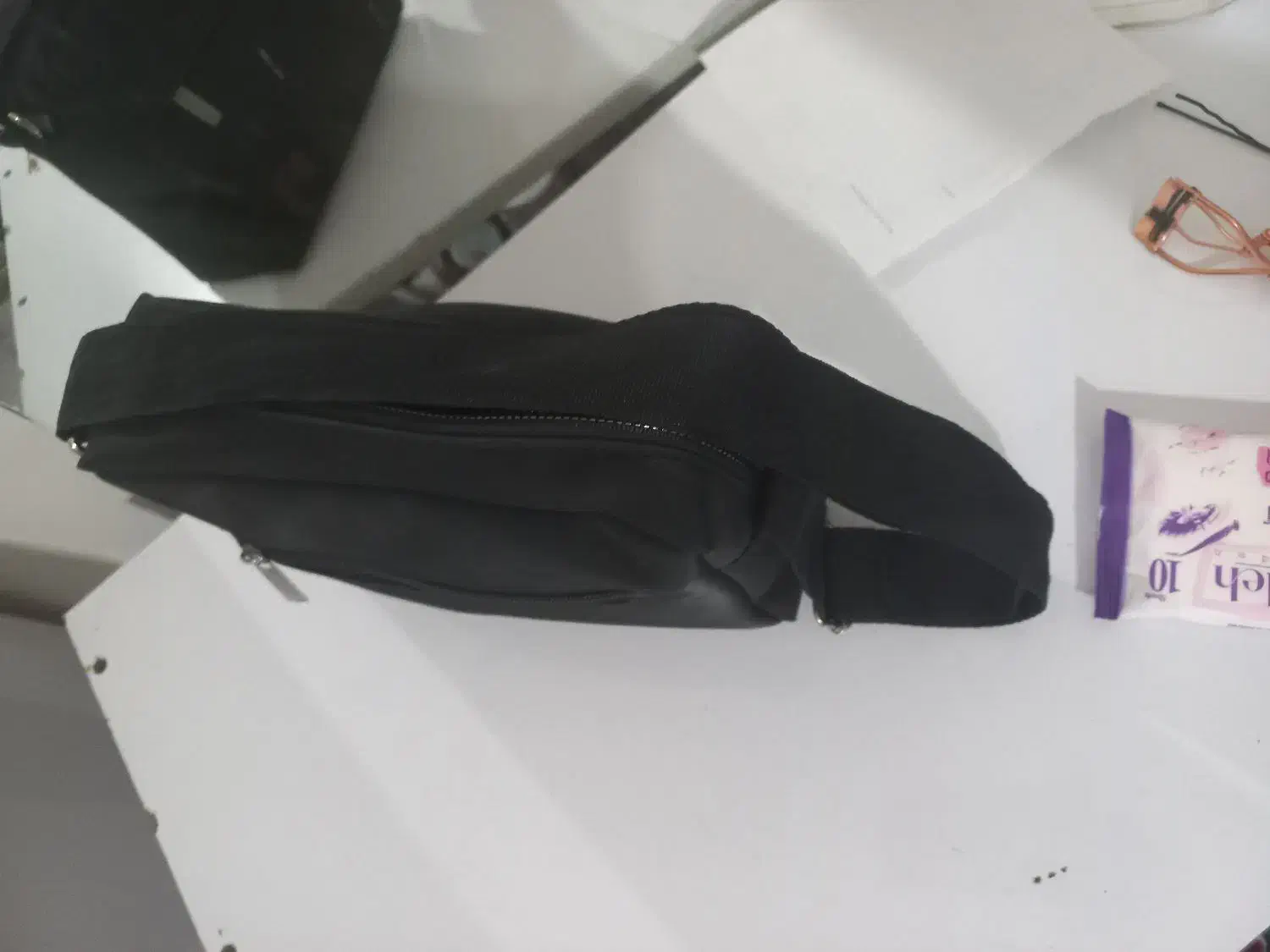 کیف|کیف، کفش، کمربند|قم, نخودی|دیوار