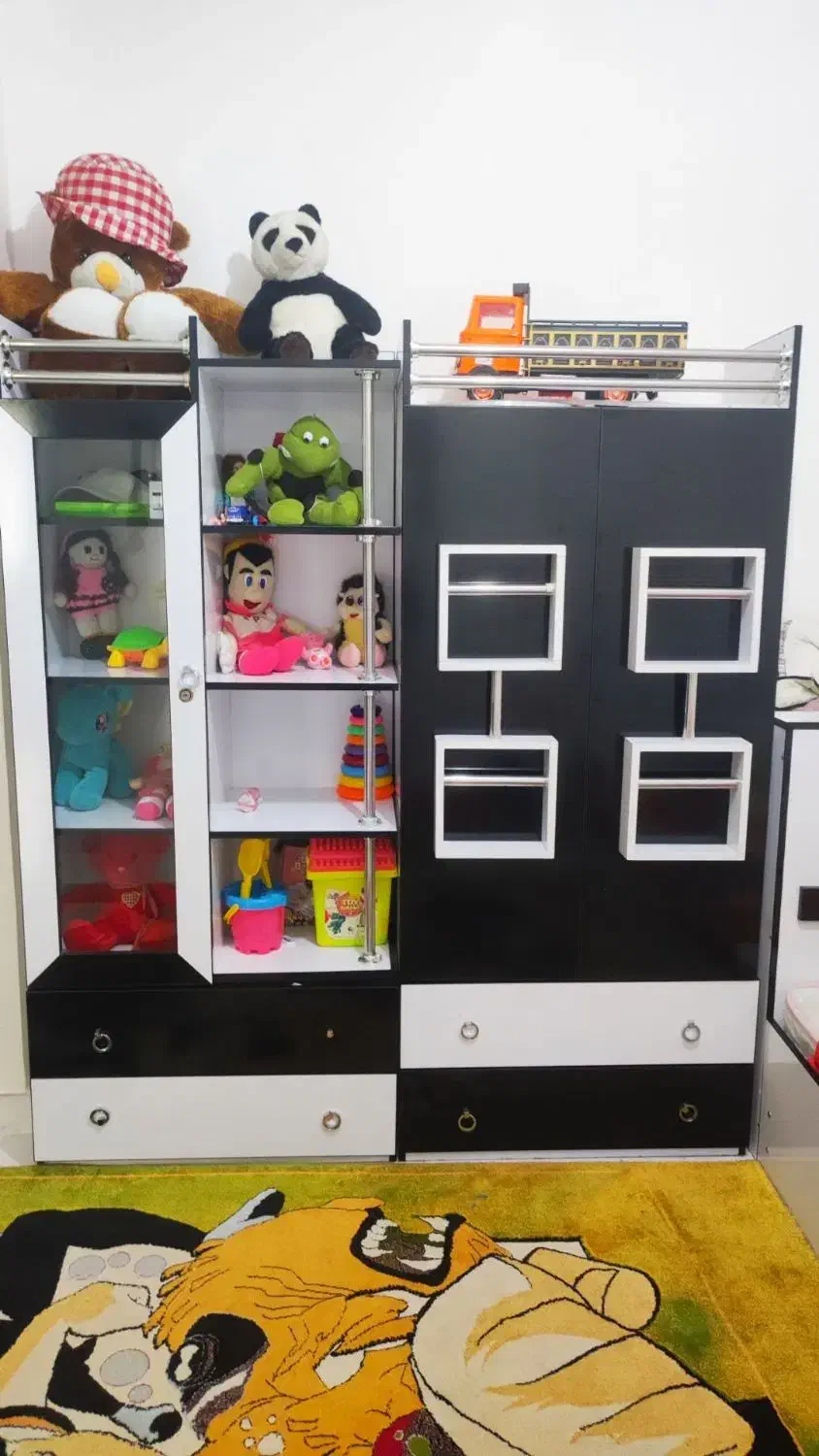 ۲عدد کمد سالم بدون خط وخش|اسباب و اثاث بچه|خرم‌آباد, |دیوار