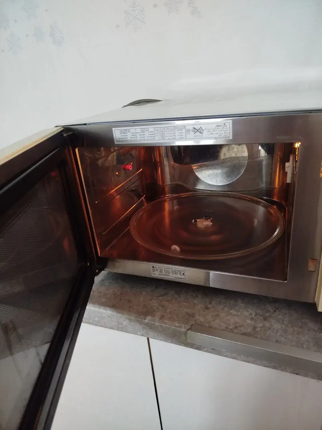 ماکروویو ال جی سی لیتری|اجاق گاز و لوازم برقی پختوپز|تهران, نازیآباد|دیوار