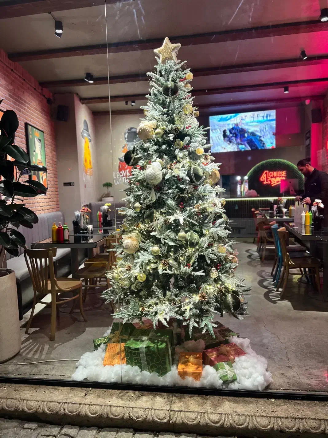 درخت کریسمس|مجسمه، تندیس، ماکت|تهران, دربند|دیوار