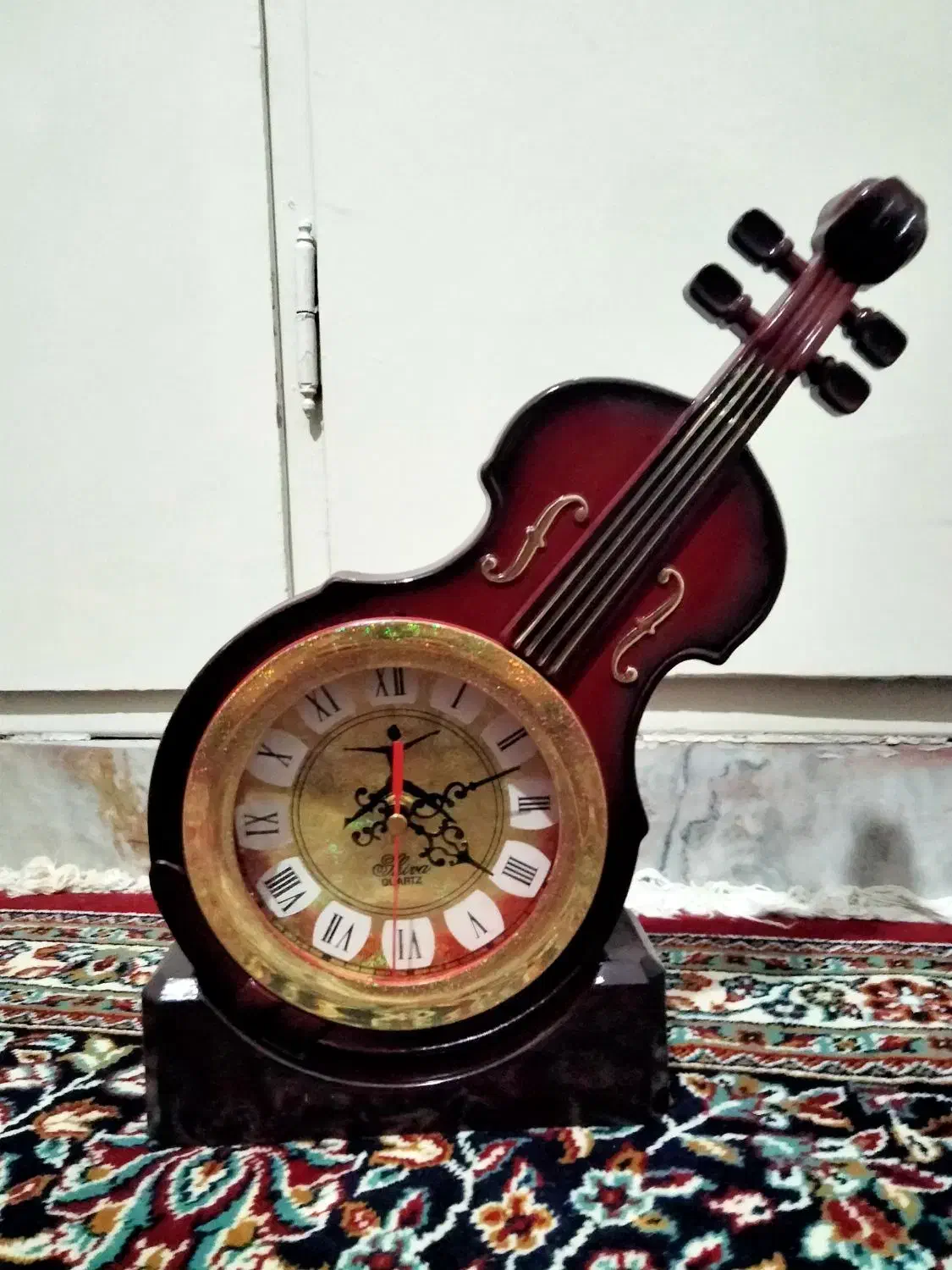 ساعت دکوری رومیزی طرح ویولون|ساعت دیواری و تزئینی|ری, فیروزآبادی|دیوار