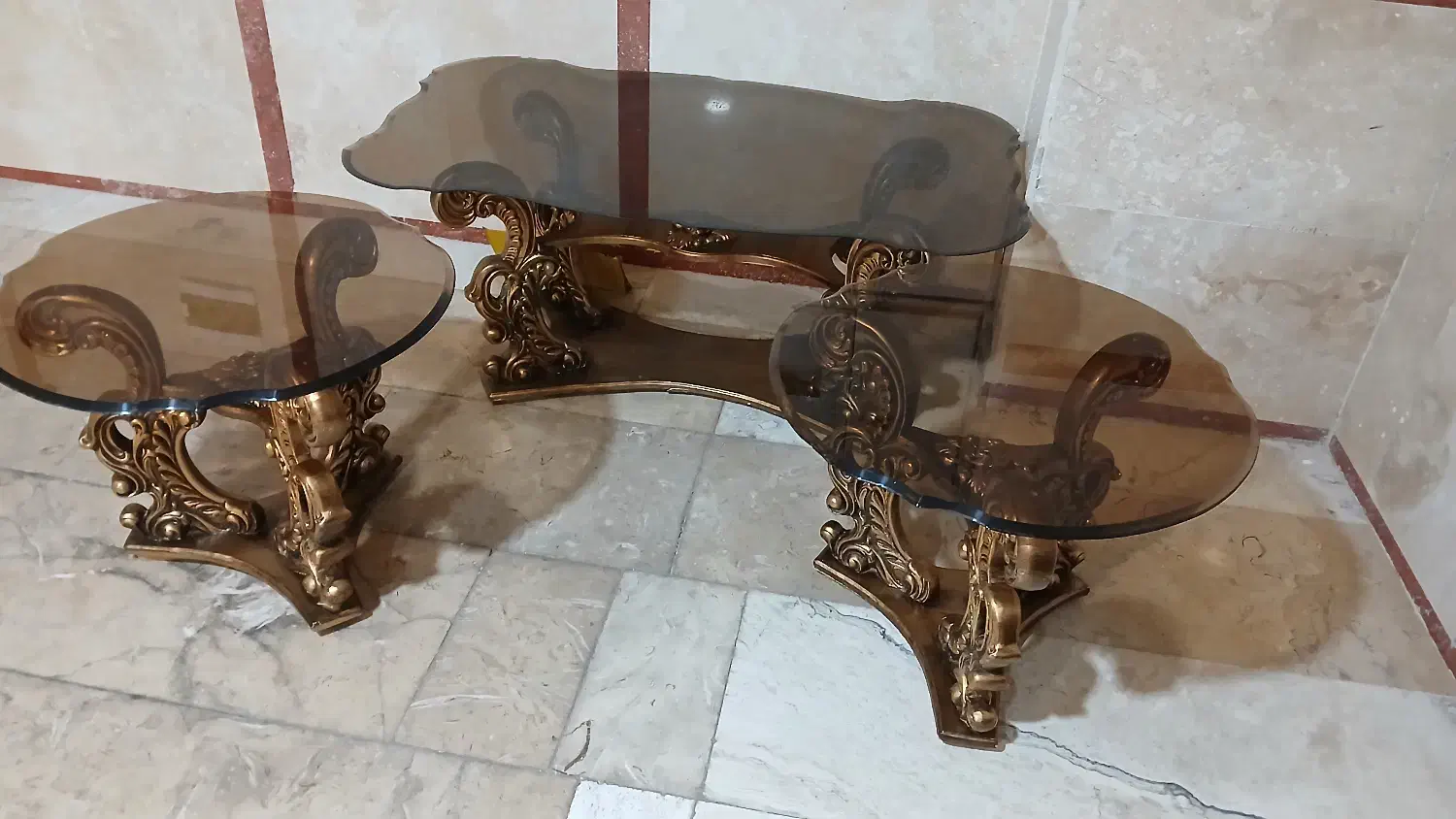 جلو مبلی و میز عسلی|مبلمان خانگی و میز عسلی|خرم‌آباد, |دیوار