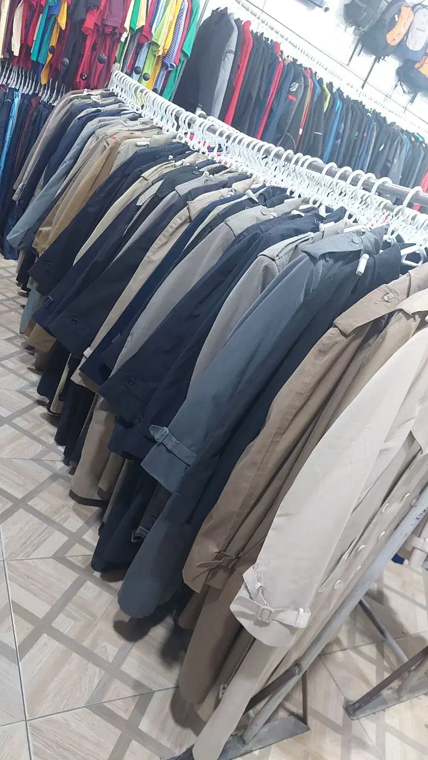 بارانی آمریکایی|لباس|شیراز, شهرک بزین|دیوار