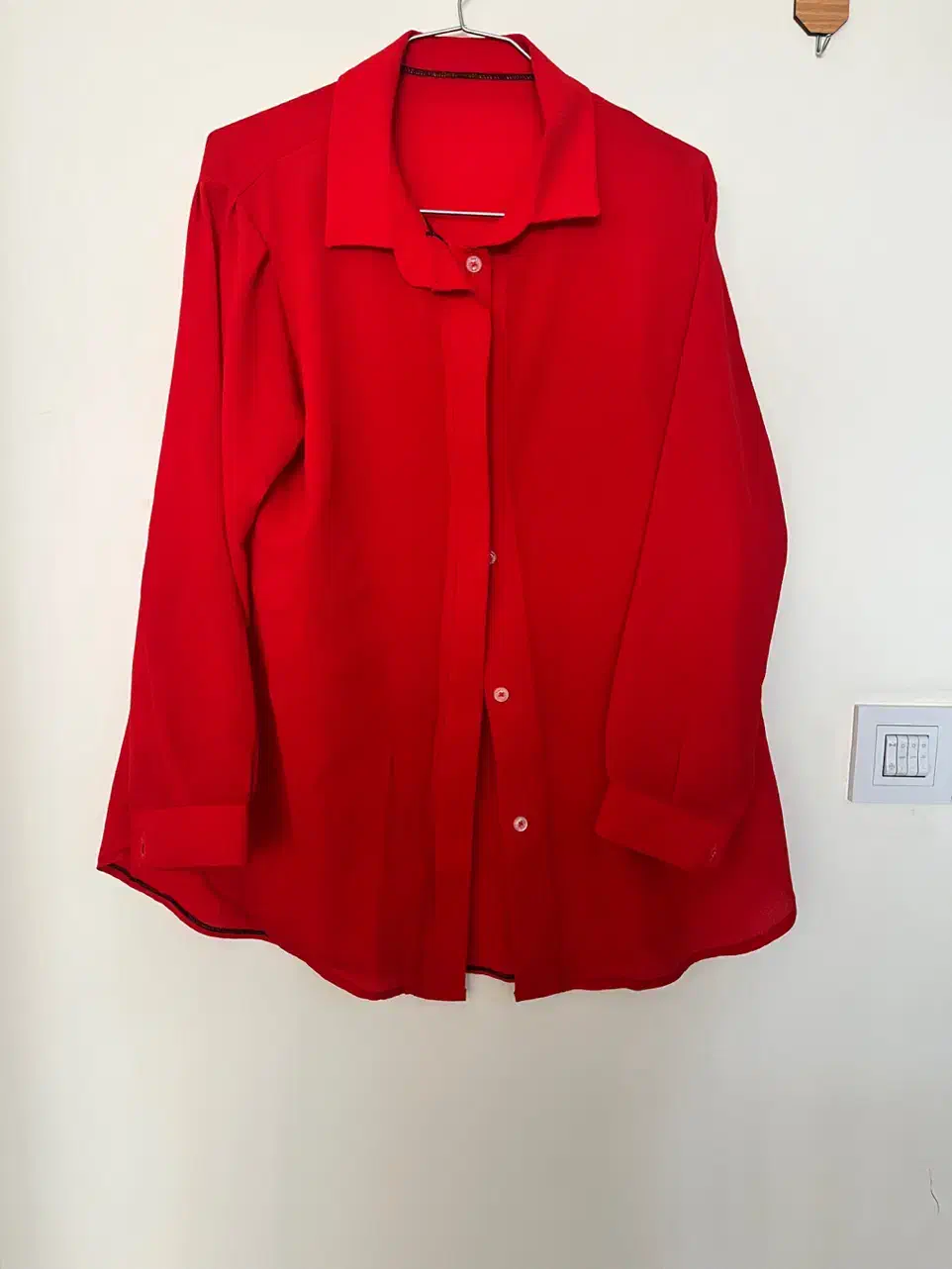 چندتا لباس پاییزه و تی شرت|لباس|قم, حقیقت|دیوار