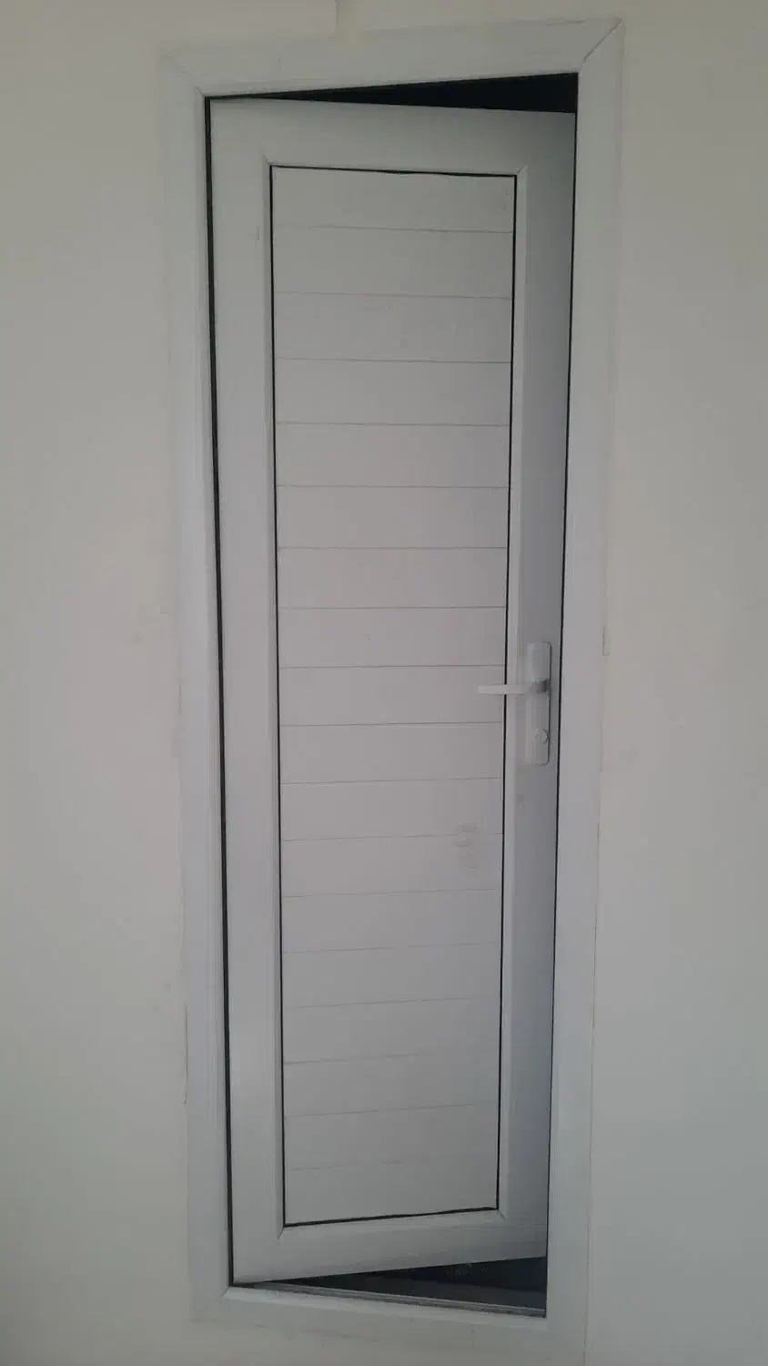 درب پنجره توری پرده نرده شیشه دوجداره و سکوریت|خدمات پیشه و مهارت|بابل, |دیوار