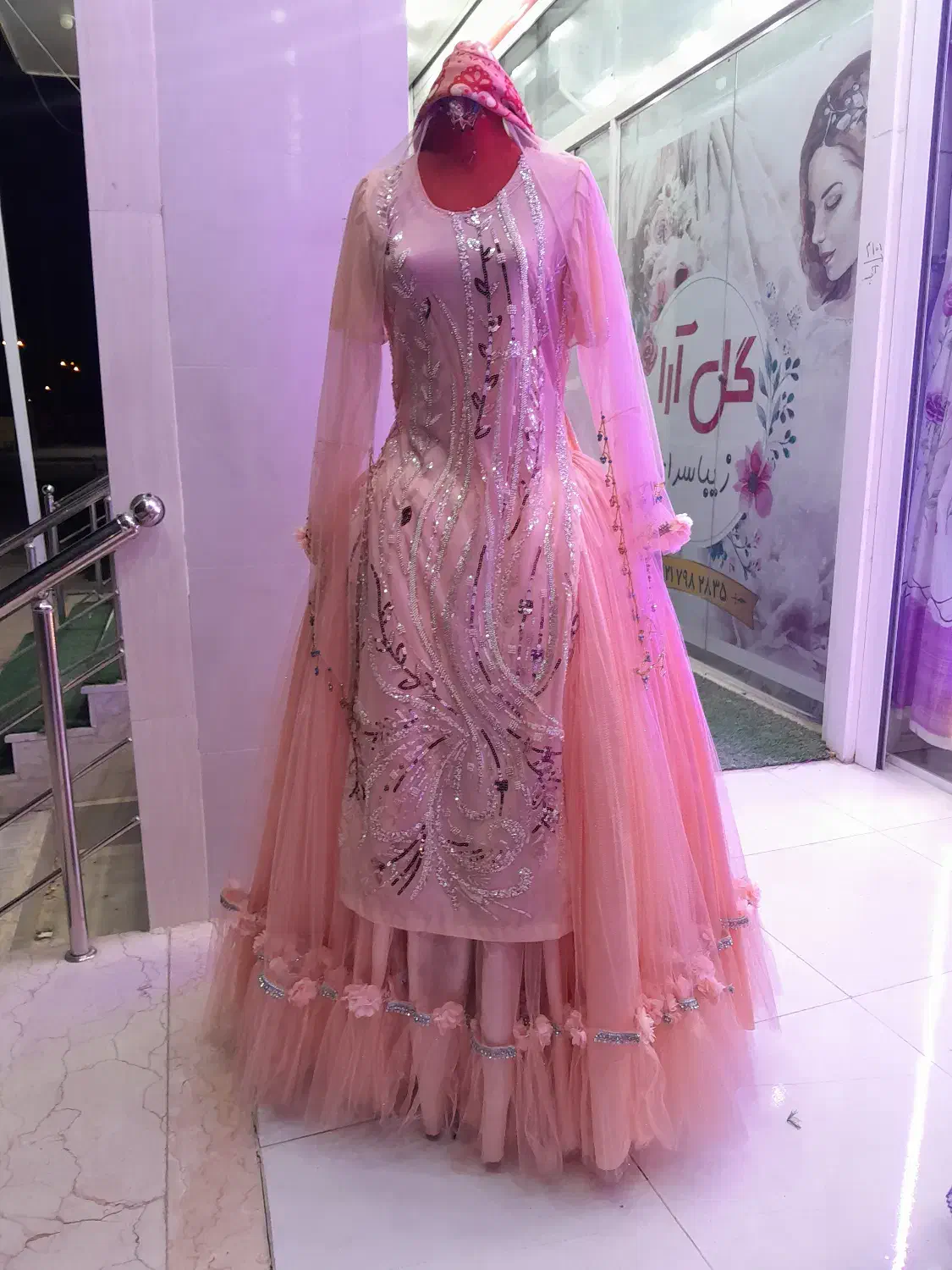 فروش لباس محلی|لباس|خشت, |دیوار