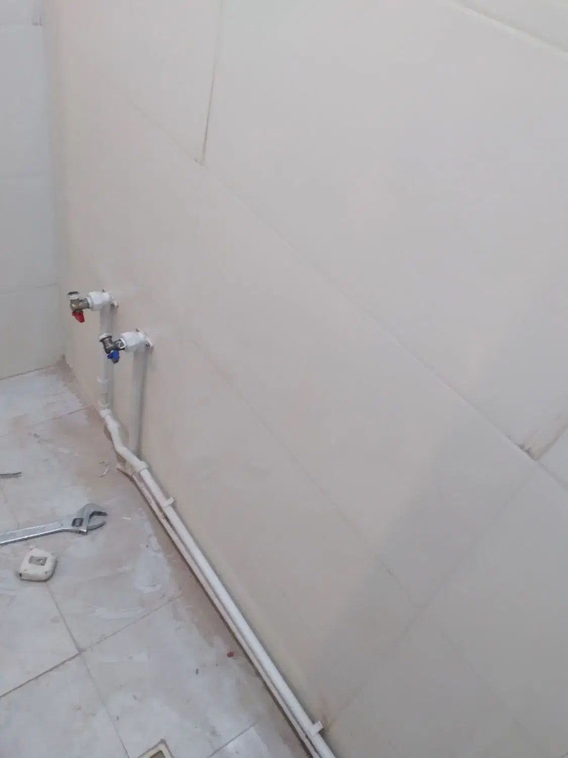 لوله کشی آب سرد گرم وفاضلاب، نصب شیرآلات ونشتی|خدمات پیشه و مهارت|بجنورد, |دیوار