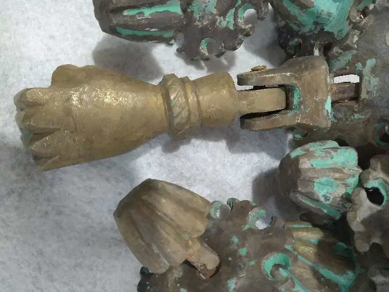 در کوب قدیمی پنجه دست|کلکسیون اشیاء عتیقه|قدس, شهر‌قدس|دیوار