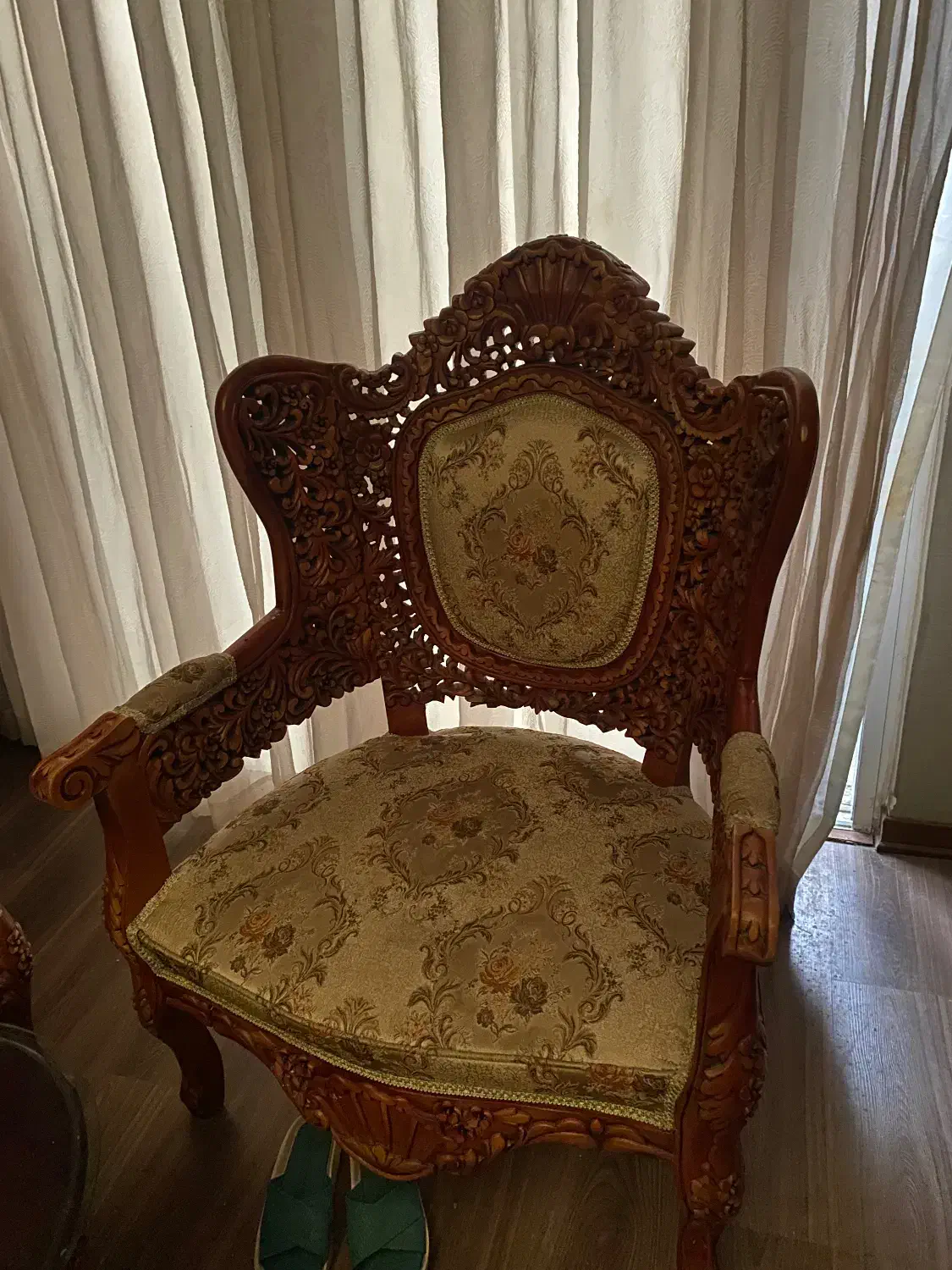 مبل ۹ نفره سلطنتی|مبلمان خانگی و میز عسلی|گرگان, |دیوار