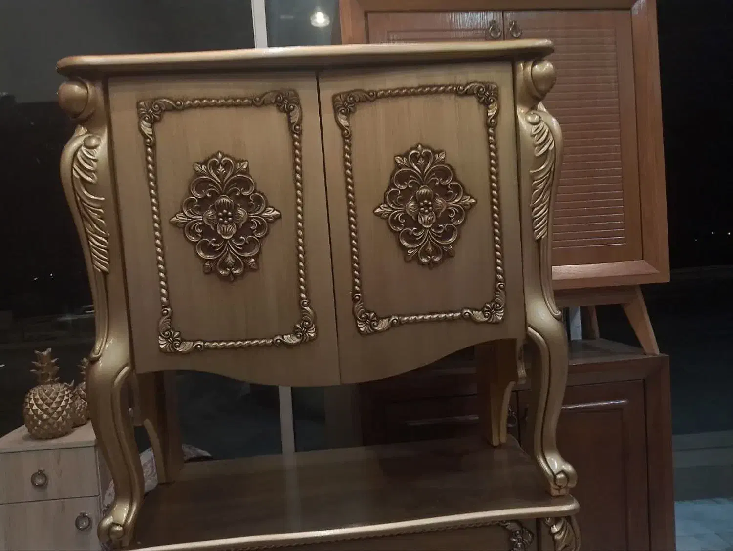 جاکفشی طلایی|جاکفشی، کمد، دراور|مشهد, بهمن|دیوار