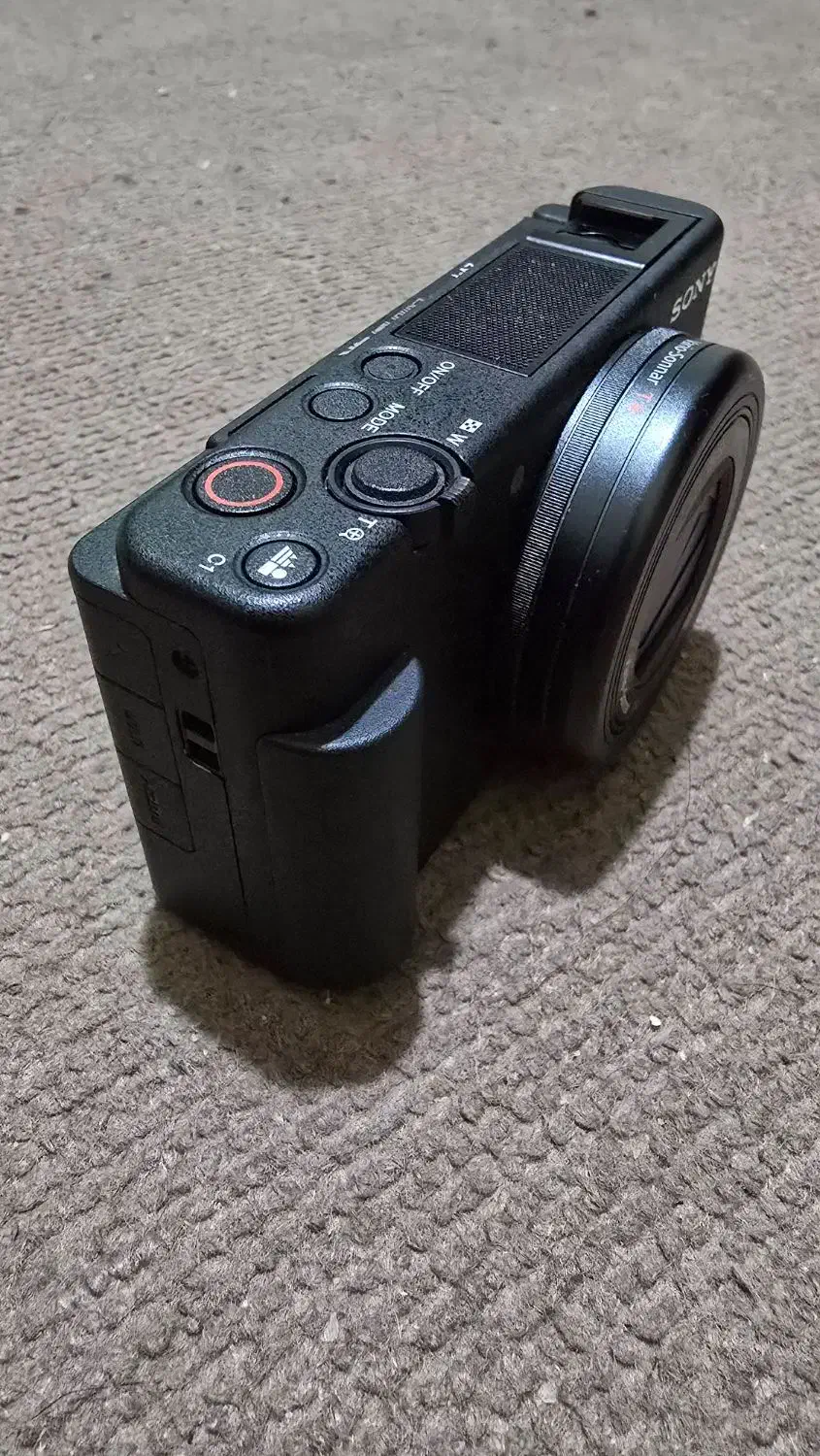 دوربین سونی zv1 (خیلی تمیز)|دوربین عکاسی و فیلم‌برداری|شیراز, شهرک ایثار|دیوار