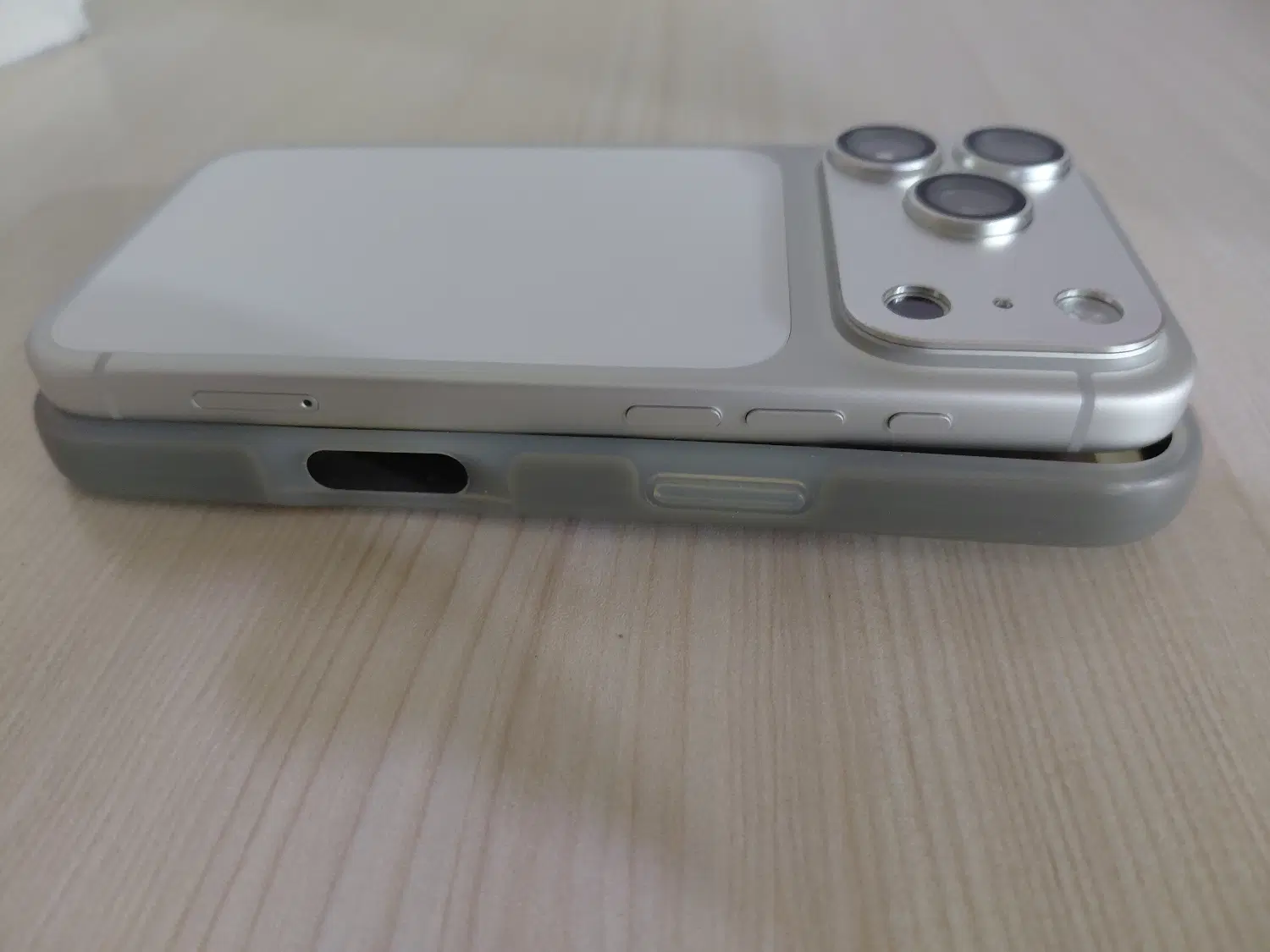 Iphone 17 pro|موبایل|قرچک, مهدیه|دیوار