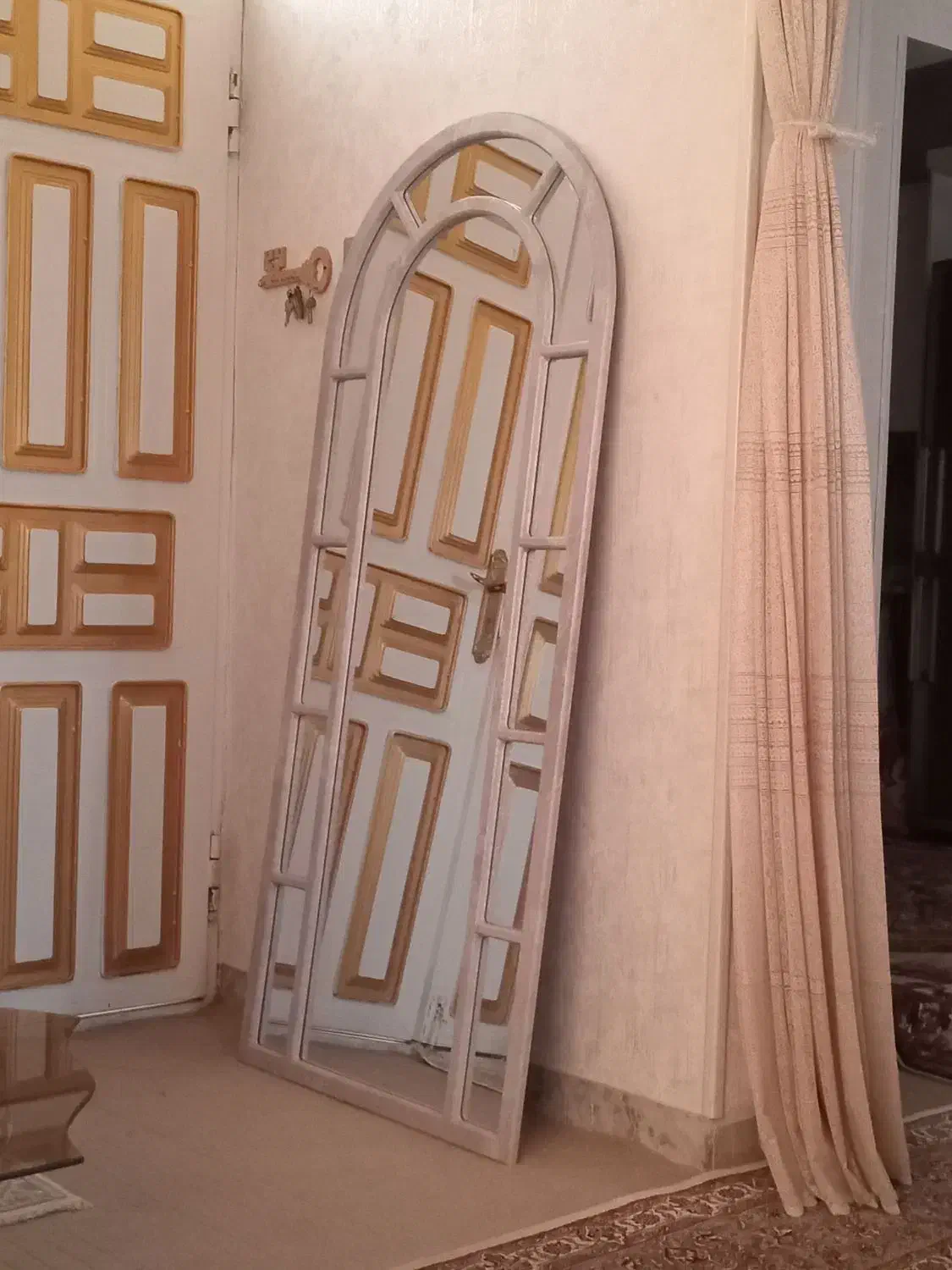 آیینه قدی نو|آینه|زاهدان, |دیوار