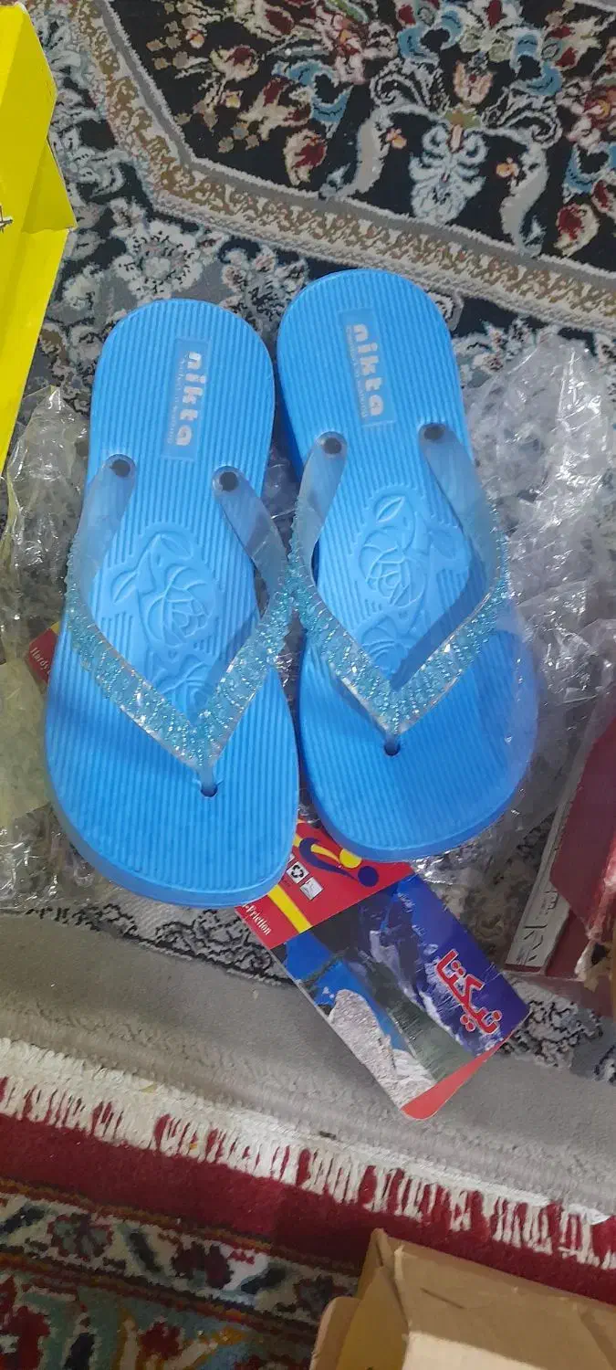 کفش|کیف، کفش، کمربند|اصفهان, سرتاوه|دیوار