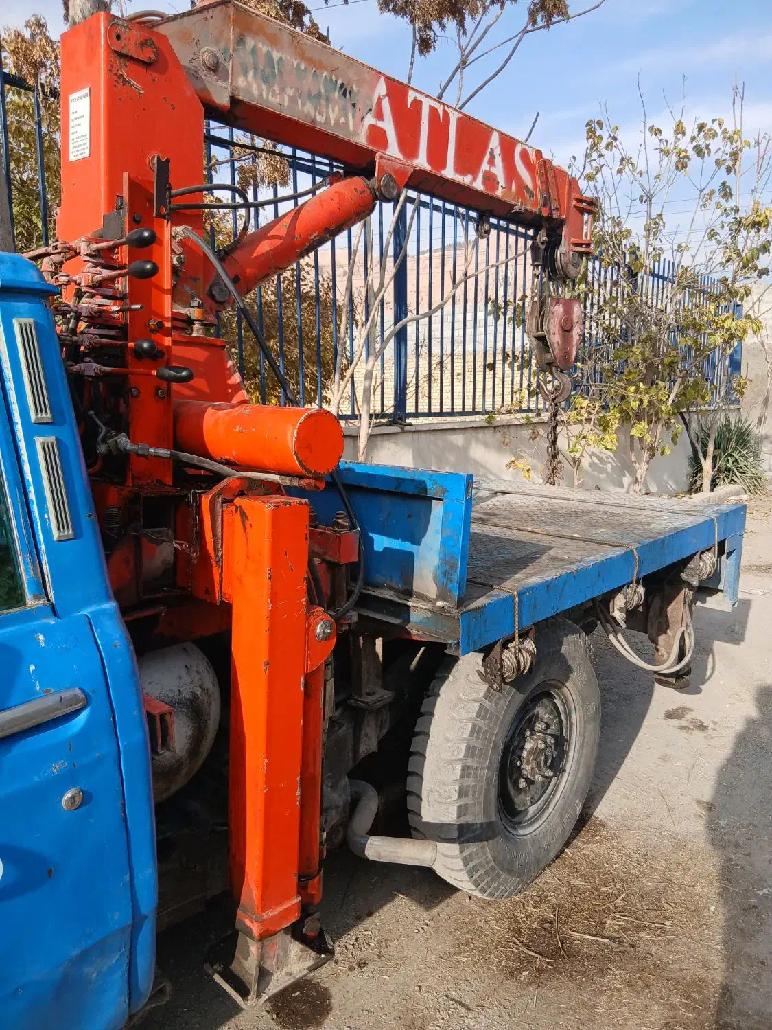 نیسان جرثقیل، 2 تن با ارتفاع دکل 7 متر|خودرو سواری و وانت|اصفهان, شفق|دیوار