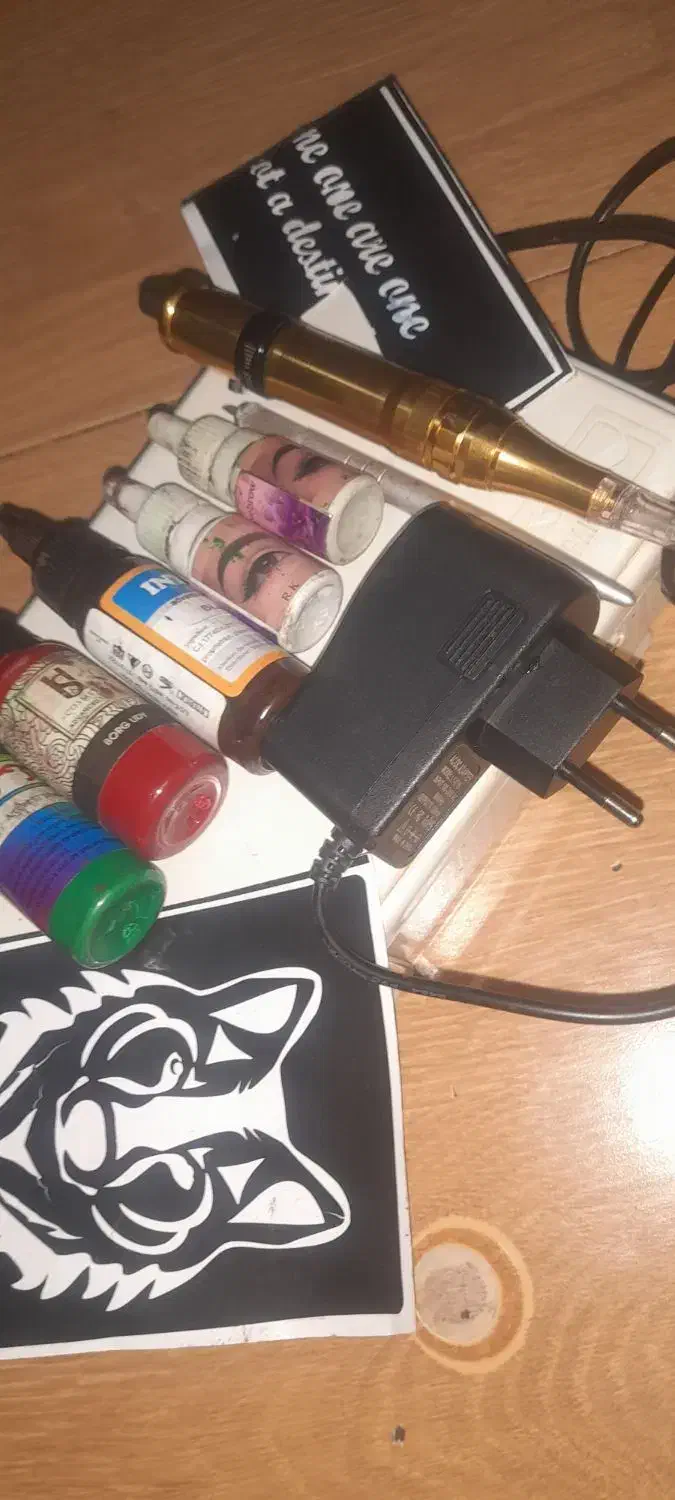 دستگاه تتوآلمانی ابرو صورت لب وبدن۵رنگ اصلی|آرایشگاه و سالن‌های زیبایی|بم, |دیوار