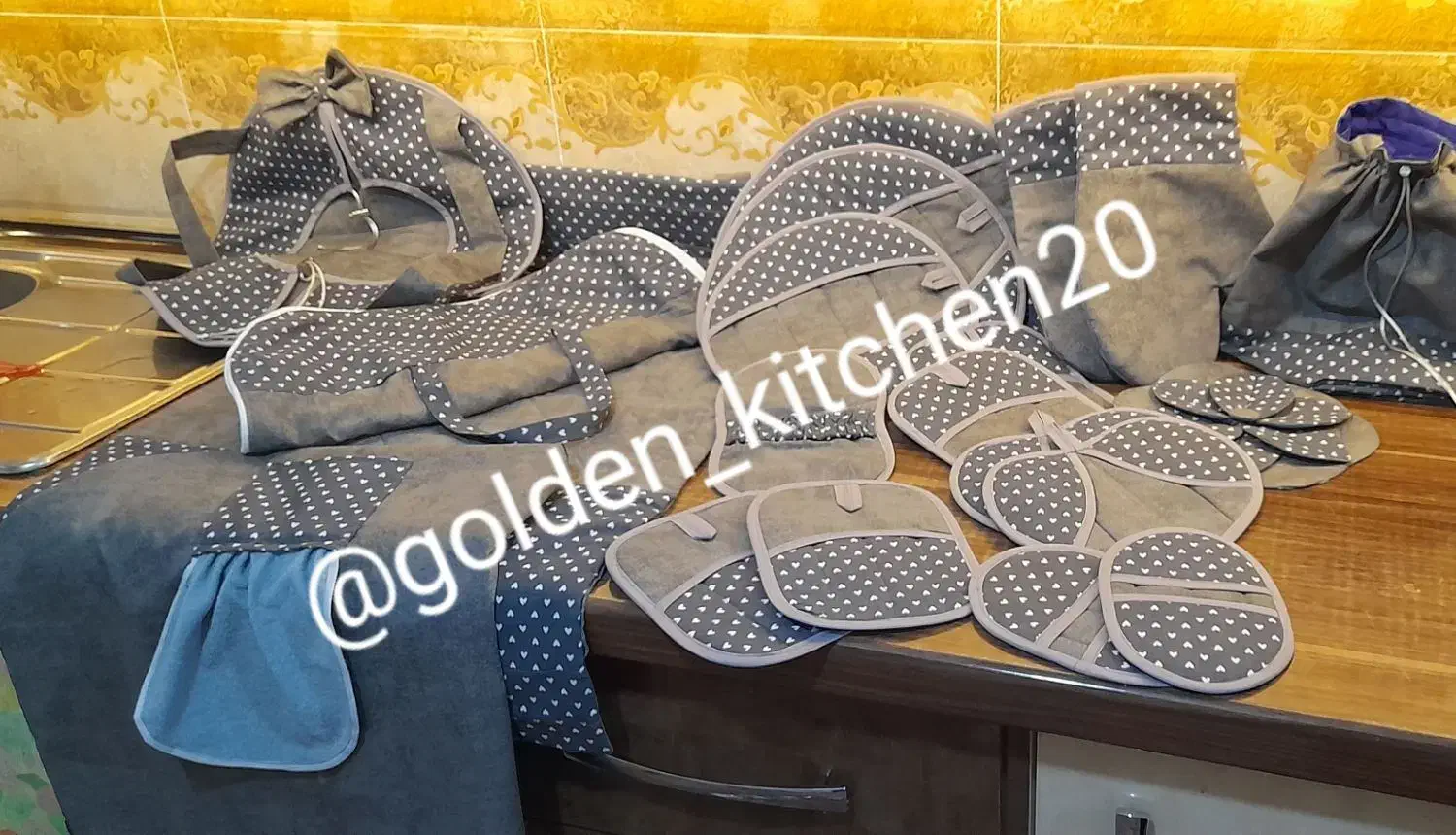 دوخت سرویس اشپزخانه با بهترین متریال|سفره، حوله، دستمال آشپزخانه|گرگان, |دیوار