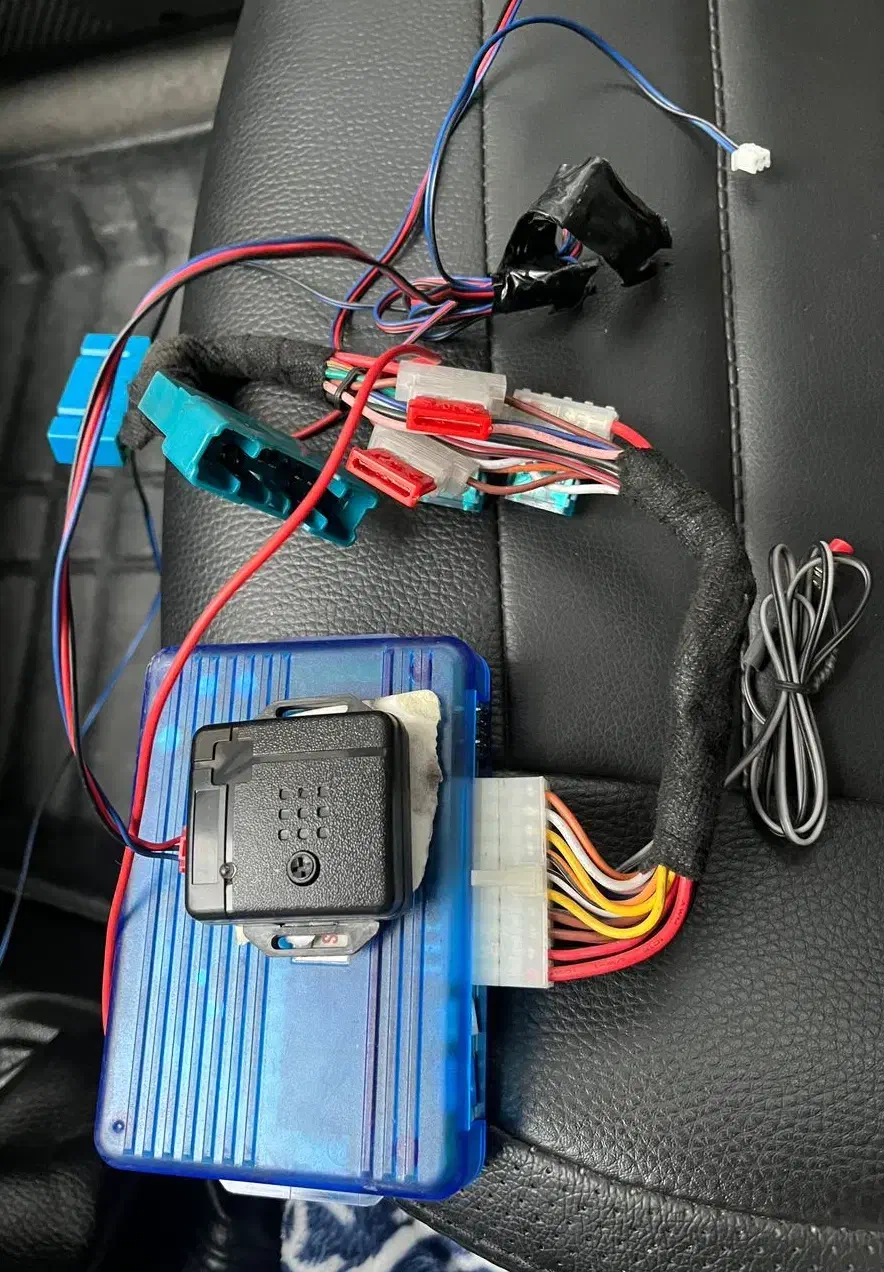 دزدگیر کاملا سالم و تمیز|قطعات یدکی و لوازم جانبی|بندر انزلی, آذربایجان|دیوار