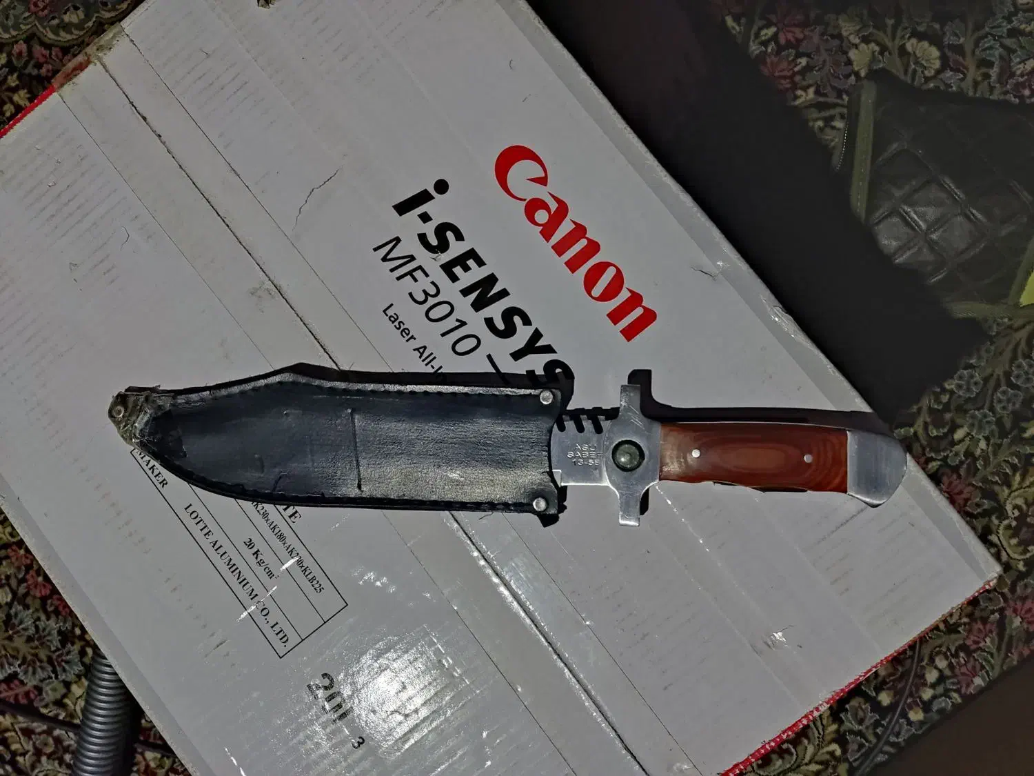 کارد اصلی کلمبیا|کوهنوردی و کمپینگ|بم, |دیوار