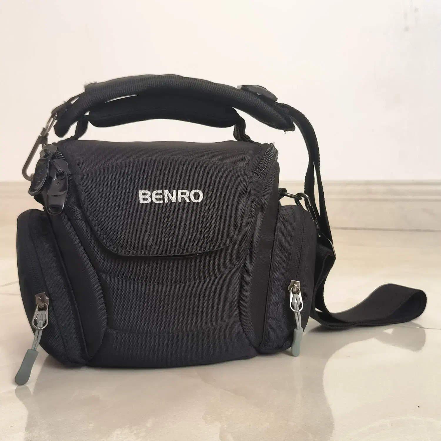 دوربین عکاسی کانن 2000d|دوربین عکاسی و فیلم‌برداری|شیراز, قلعه شاهزاده بیگم|دیوار