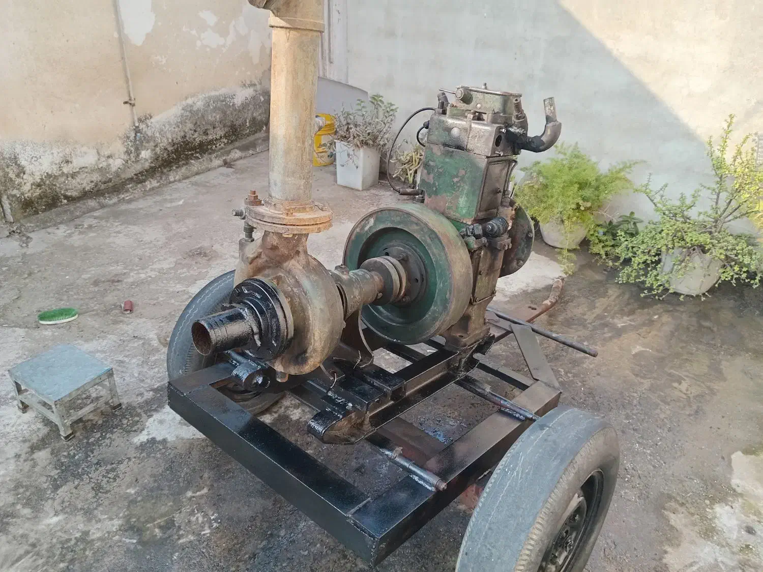 پمپ اب ۴ اسب  لیستر مارگو ۳ اینچ اب درگردش|ماشین‌آلات صنعتی|زرگرشهر, |دیوار