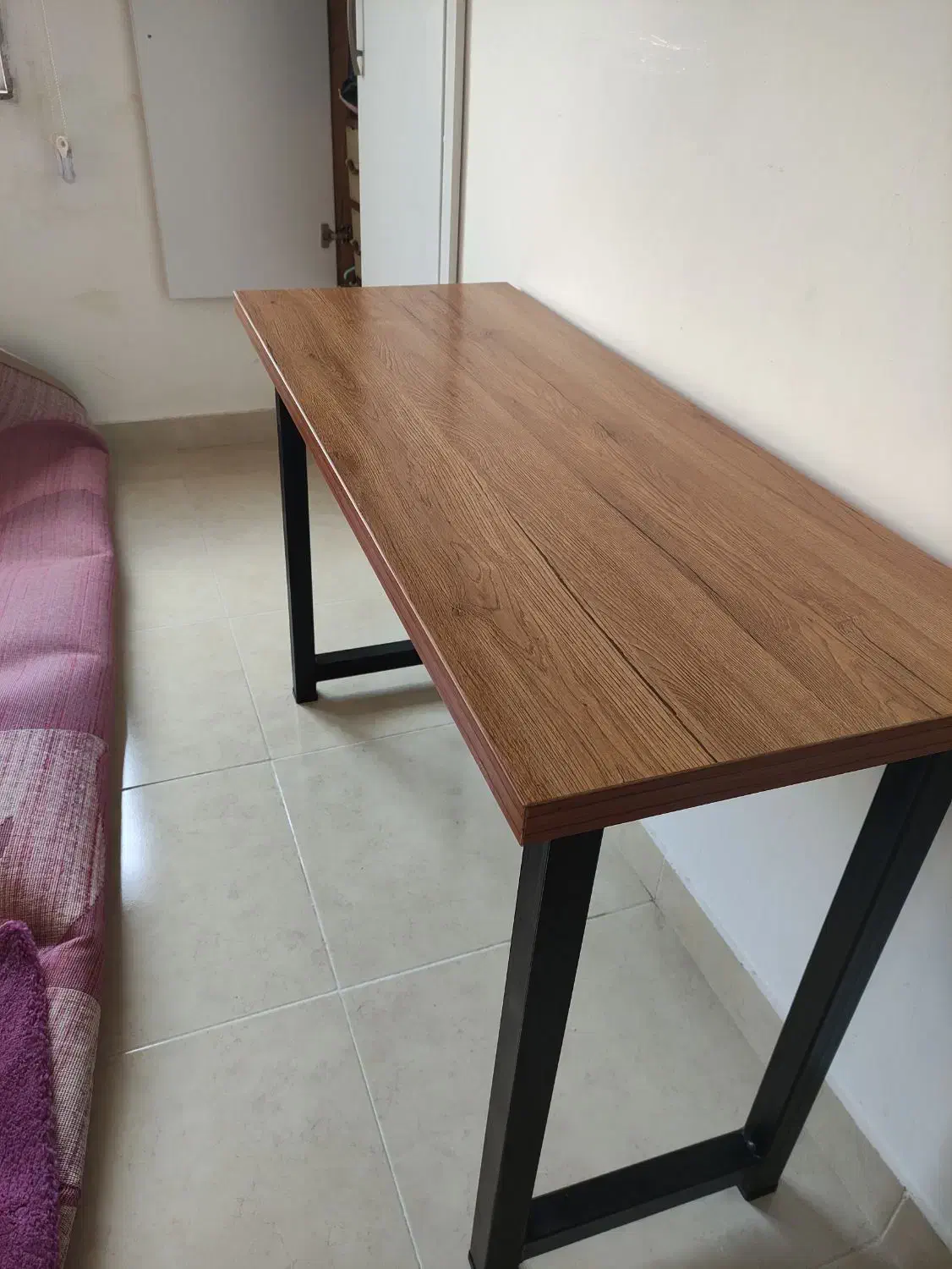 میز ناخنکار|بوفه، ویترین، کنسول|بندر انزلی, معلم|دیوار