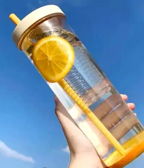 قمقمه مخزن دار|ظروف نگهدارنده، پلاستیکی، یک‌بارمصرف|بومهن, |دیوار