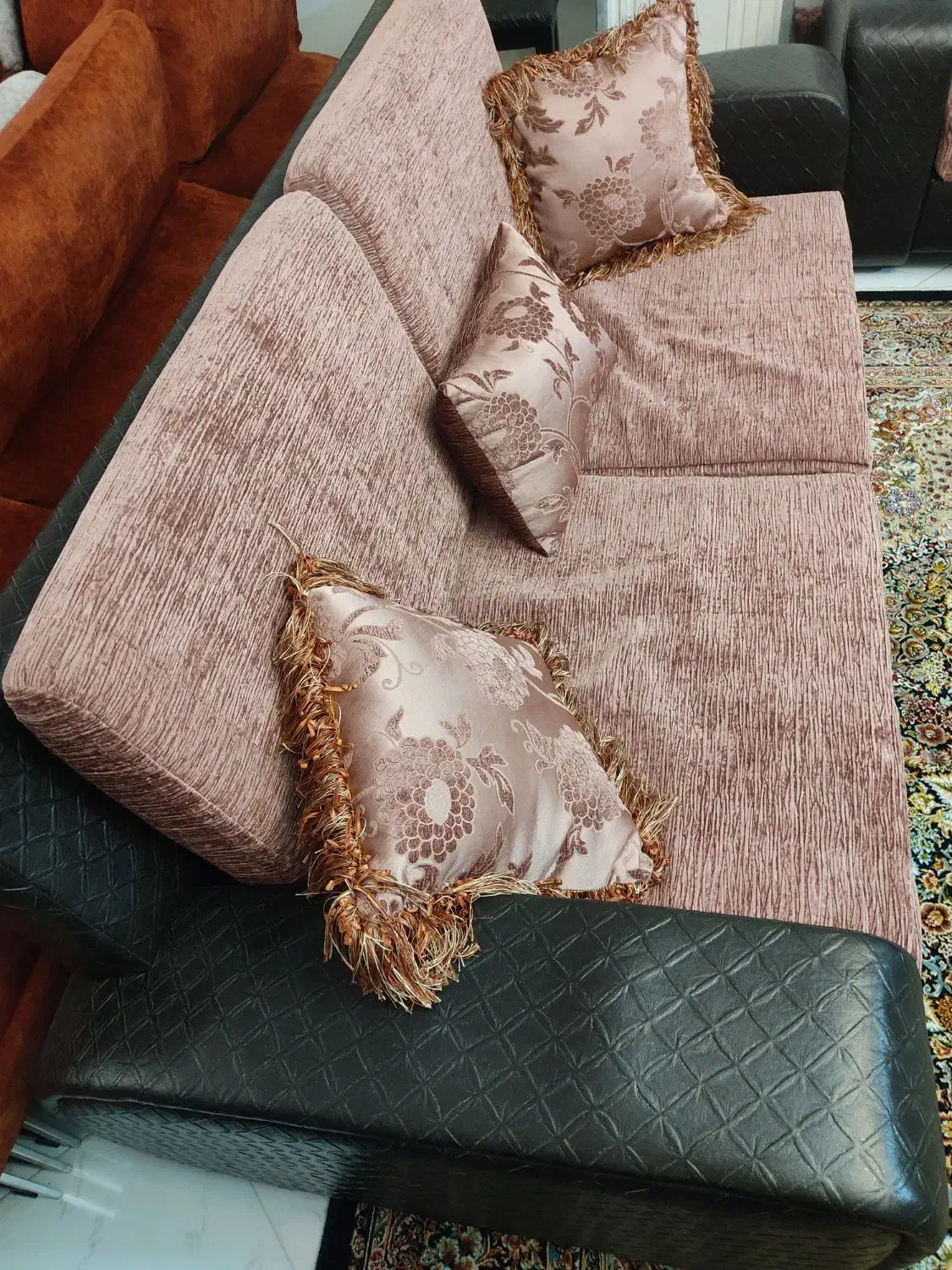 مبل|مبلمان خانگی و میز عسلی|کرج, حصارک بالا|دیوار