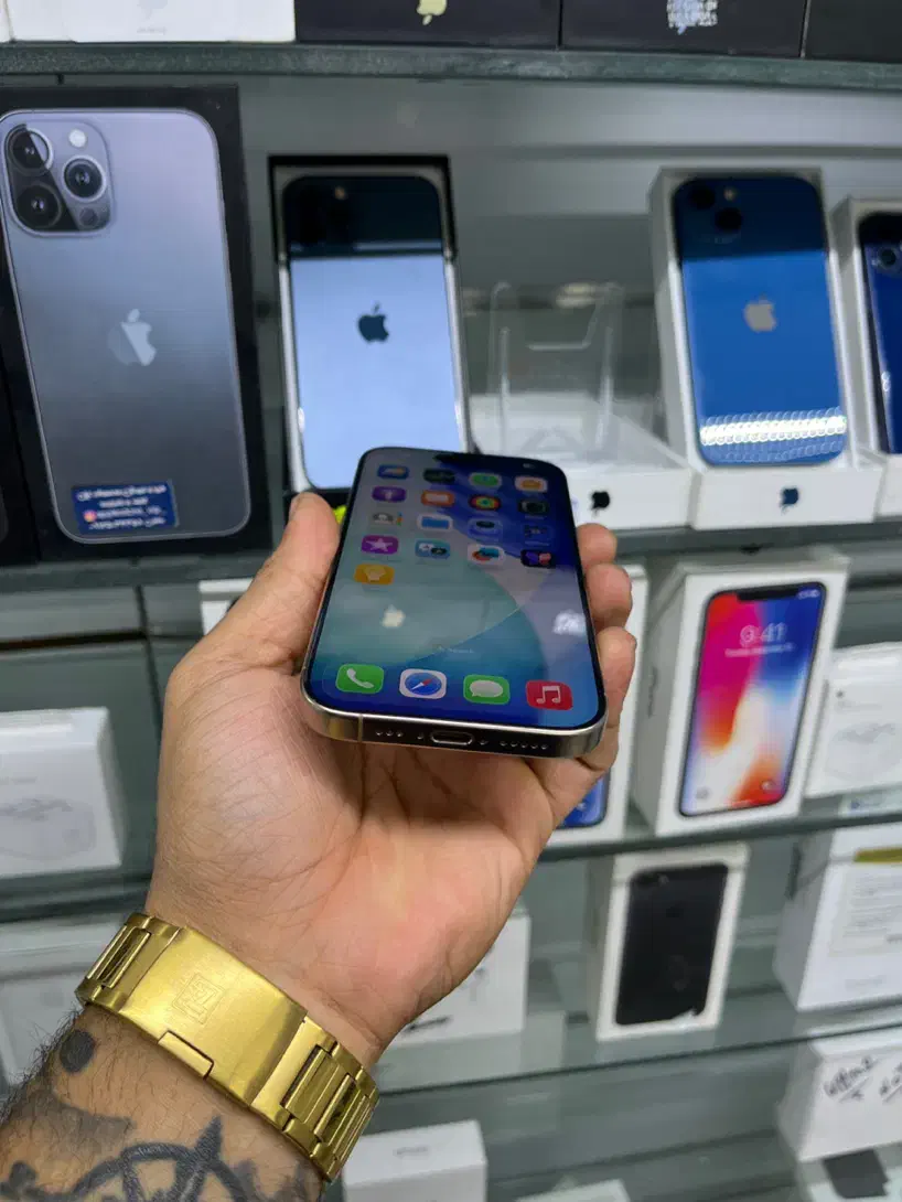 iphone 16pro 256 za باتری ۹۹|موبایل|تهران, میدان ولیعصر|دیوار