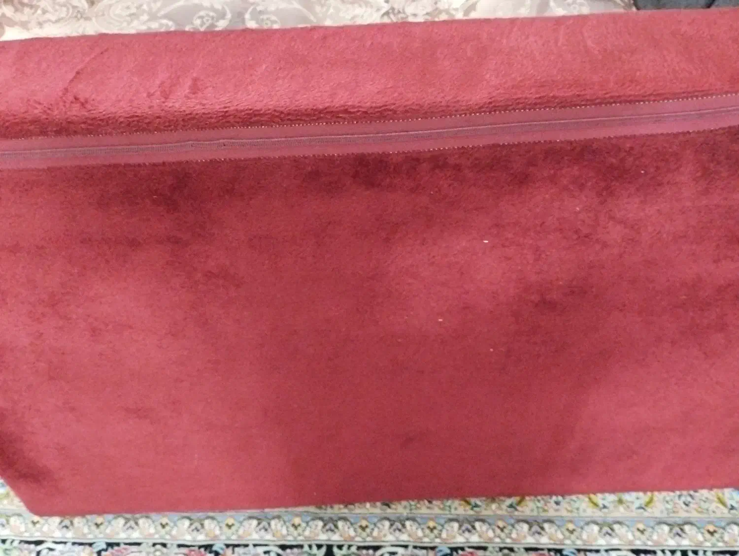 پشتی فرشی گل برجسته|پشتی|رباطکریم, رباطکریم|دیوار