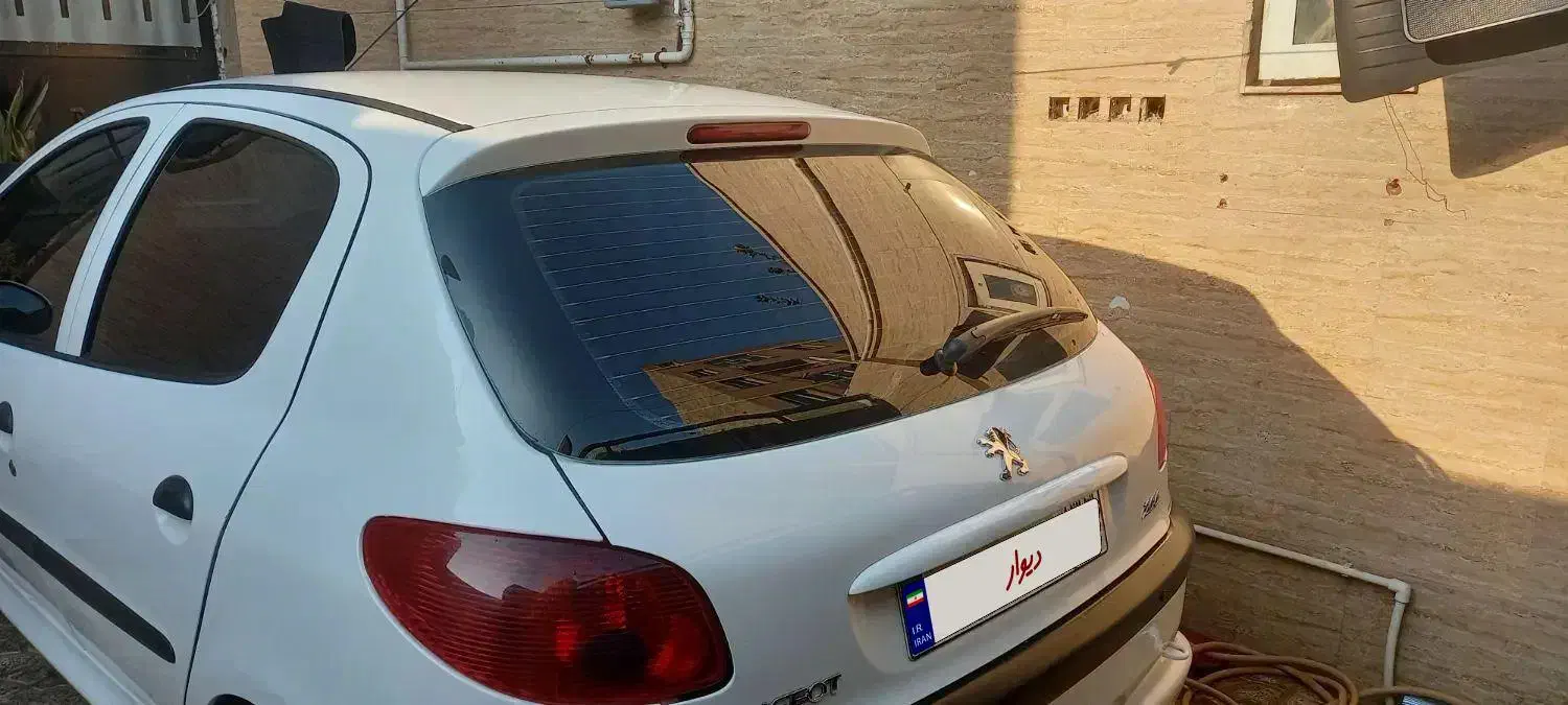 پژو کم کارکرد ۱۴۰۰|خودرو سواری و وانت|کرج, حصارک بالا|دیوار