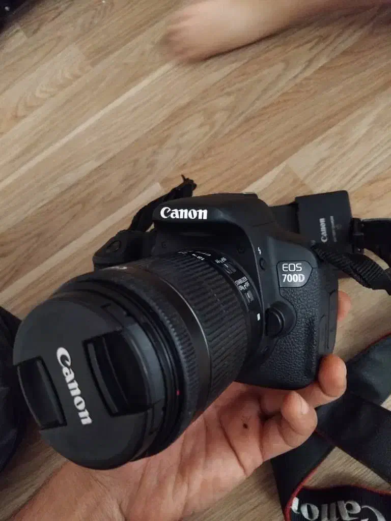 دوربین عکاسی|دوربین عکاسی و فیلمبرداری|ری, شهادت|دیوار